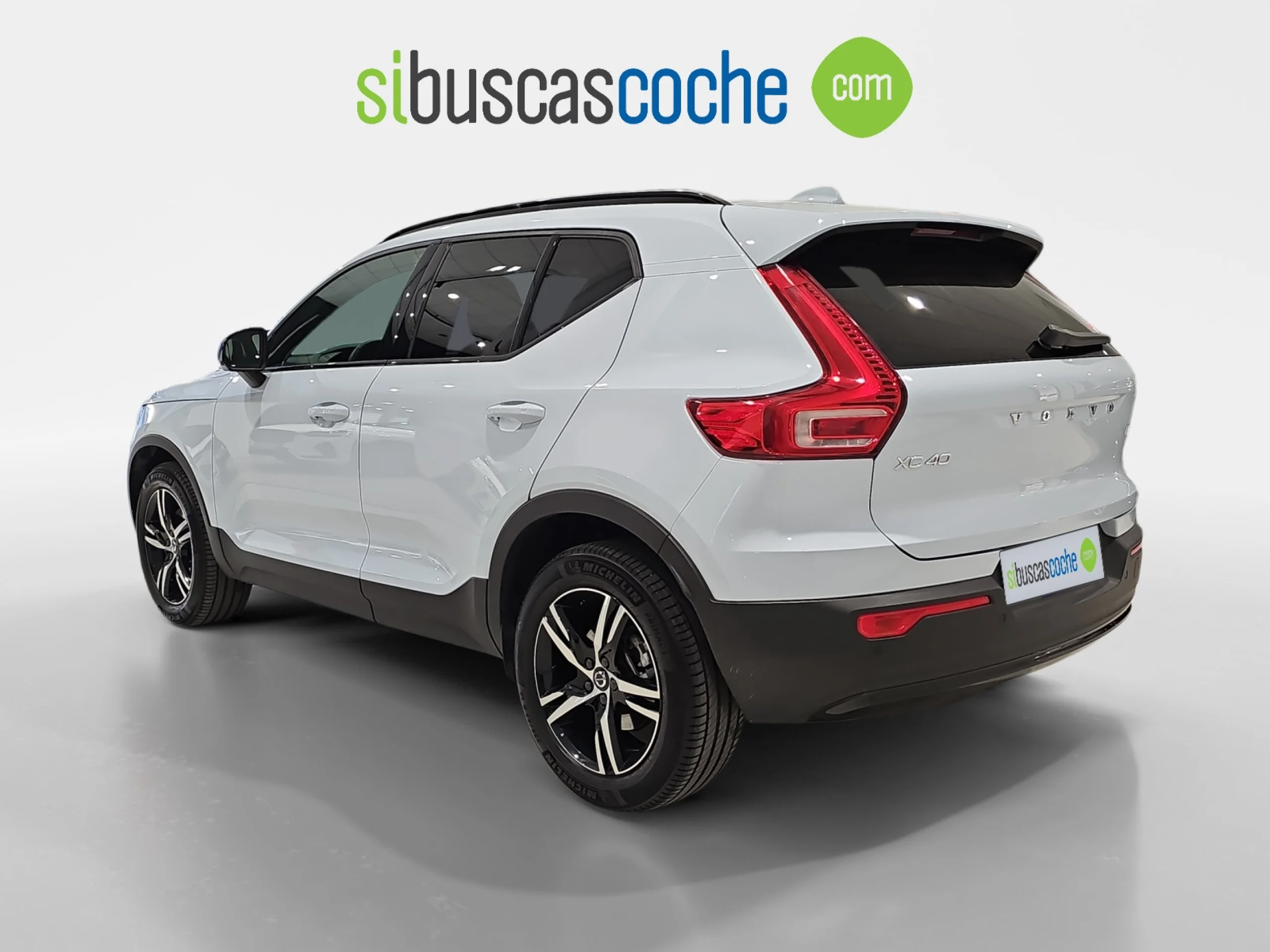 VOLVO XC40 2.0 B3 G PLUS DARK AUTO - Foto 2