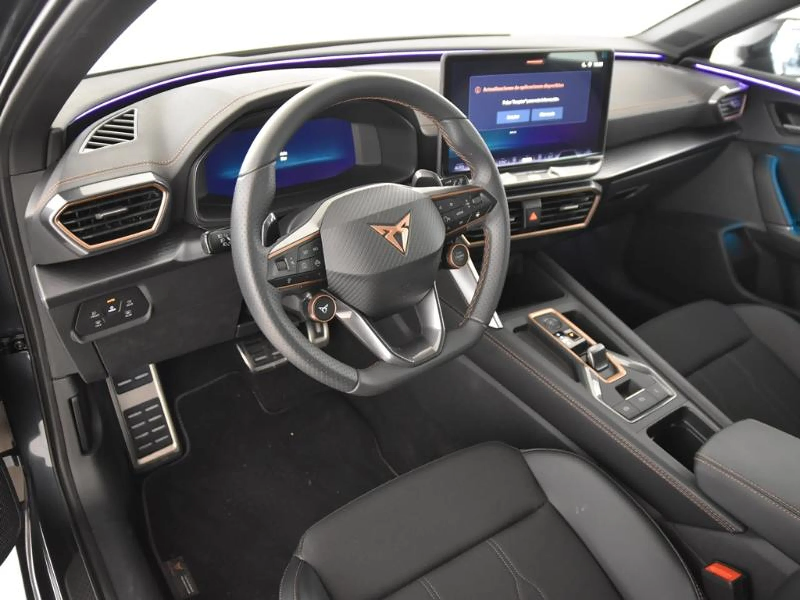 CUPRA LEON 1.5 ETSI 110KW (150CV) DSG - Foto 9