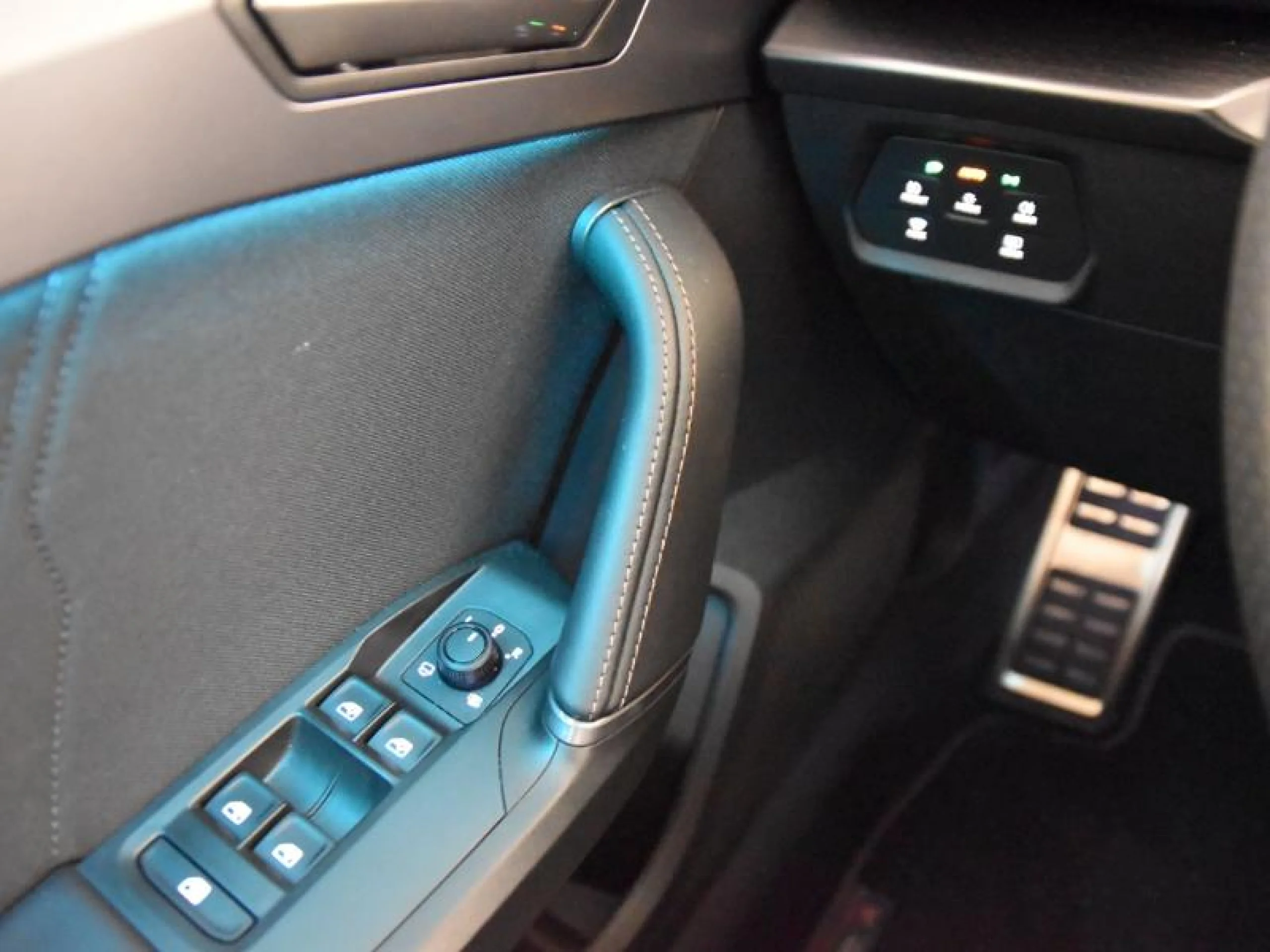 CUPRA LEON 1.5 ETSI 110KW (150CV) DSG - Foto 16