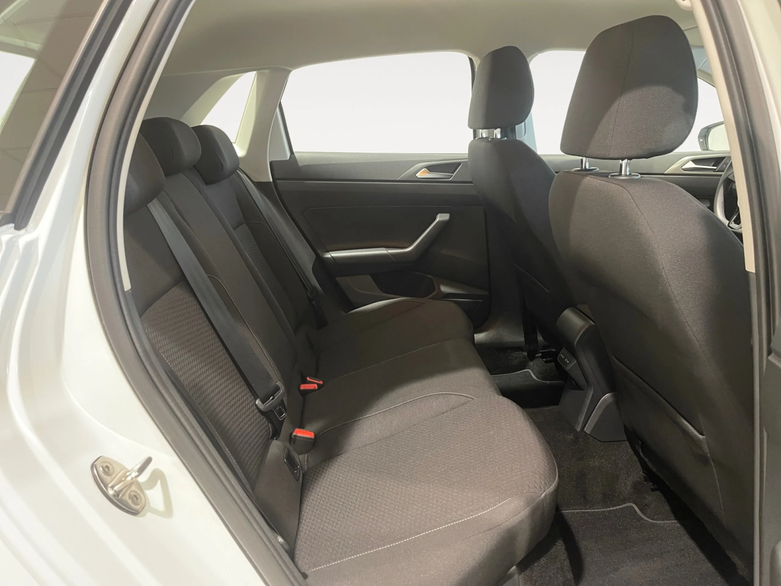 VOLKSWAGEN POLO ADVANCE 1.0 TSI 70KW (95CV) - Foto 6