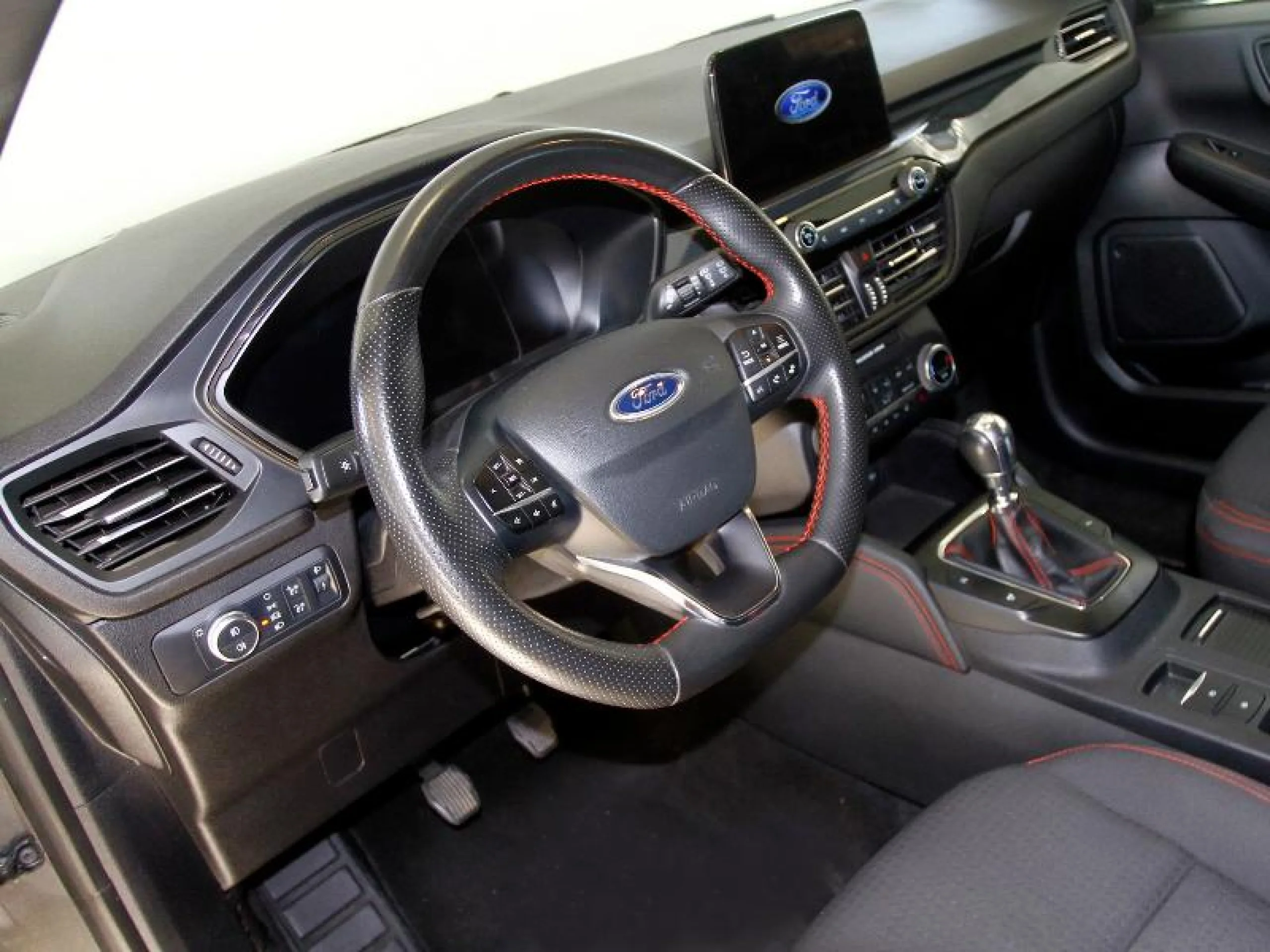 FORD KUGA ST LINE 1.5T ECOBOOST 110KW (150CV) - Foto 13