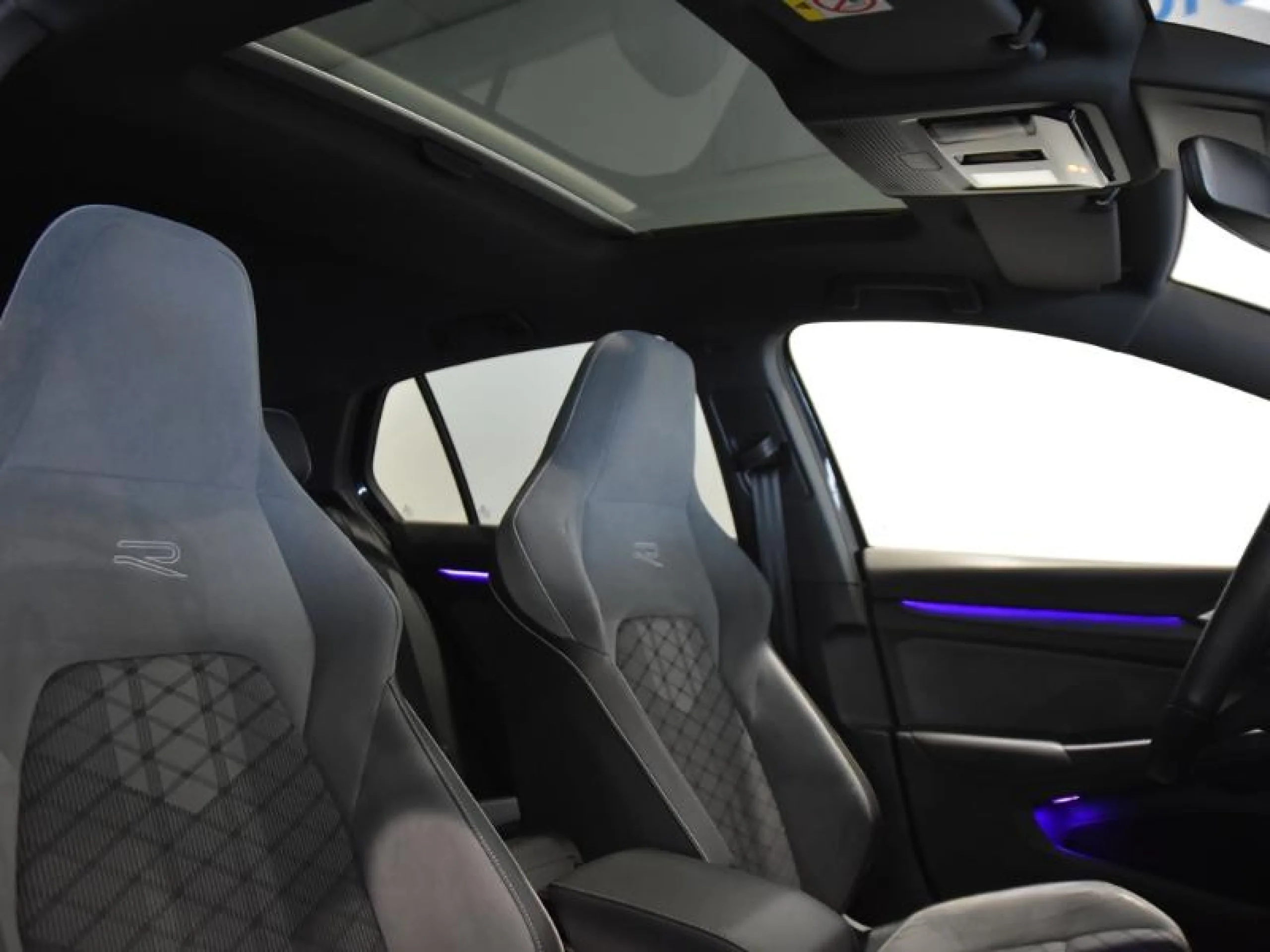 VOLKSWAGEN GOLF R LINE 2.0 TDI 110KW (150CV) DSG - Foto 9