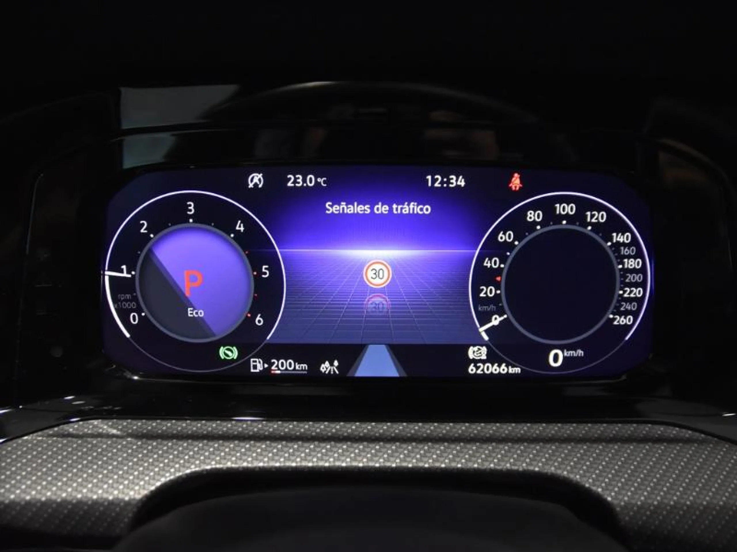 VOLKSWAGEN GOLF R LINE 2.0 TDI 110KW (150CV) DSG - Foto 16