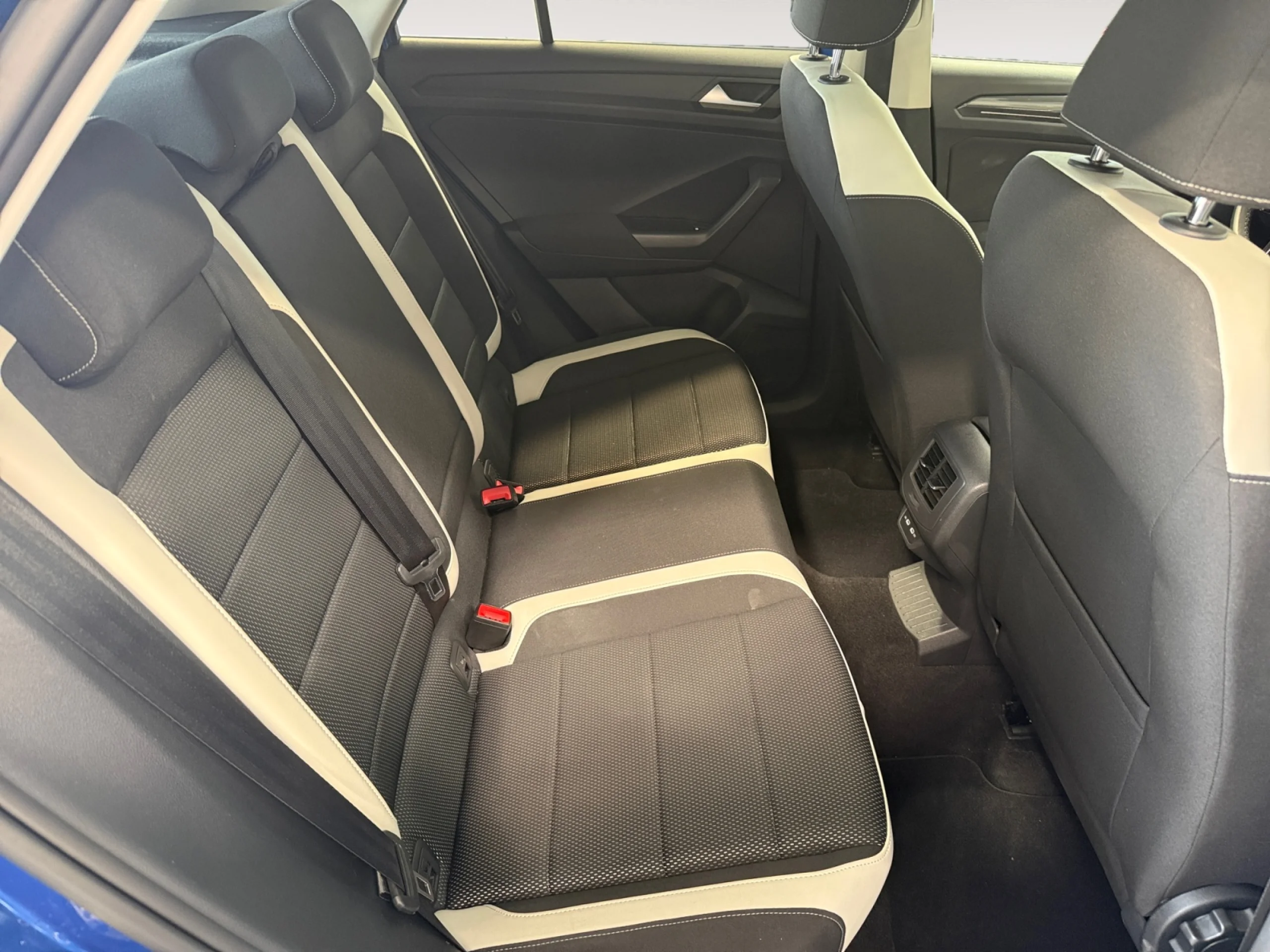 VOLKSWAGEN T ROC SPORT 2.0 TSI 140KW (190CV) 4 MOTION DSG - Foto 6