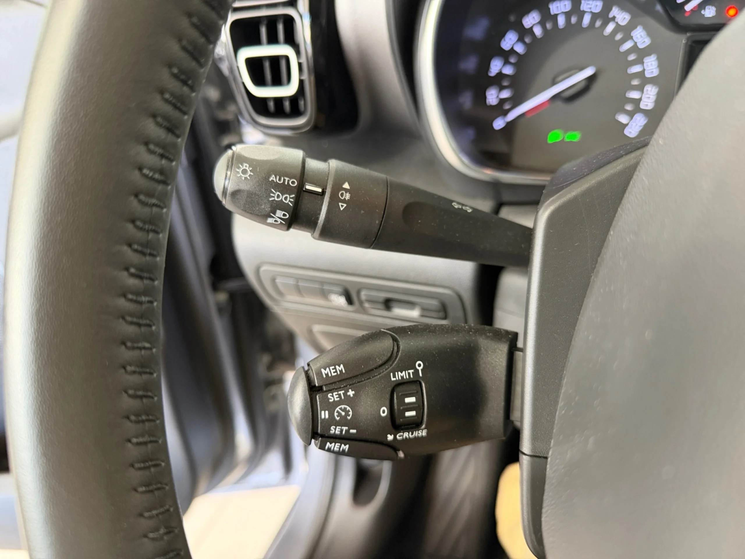 CITROEN C3 AIRCROSS PURETECH 81KW (110CV) PLUS - Foto 27