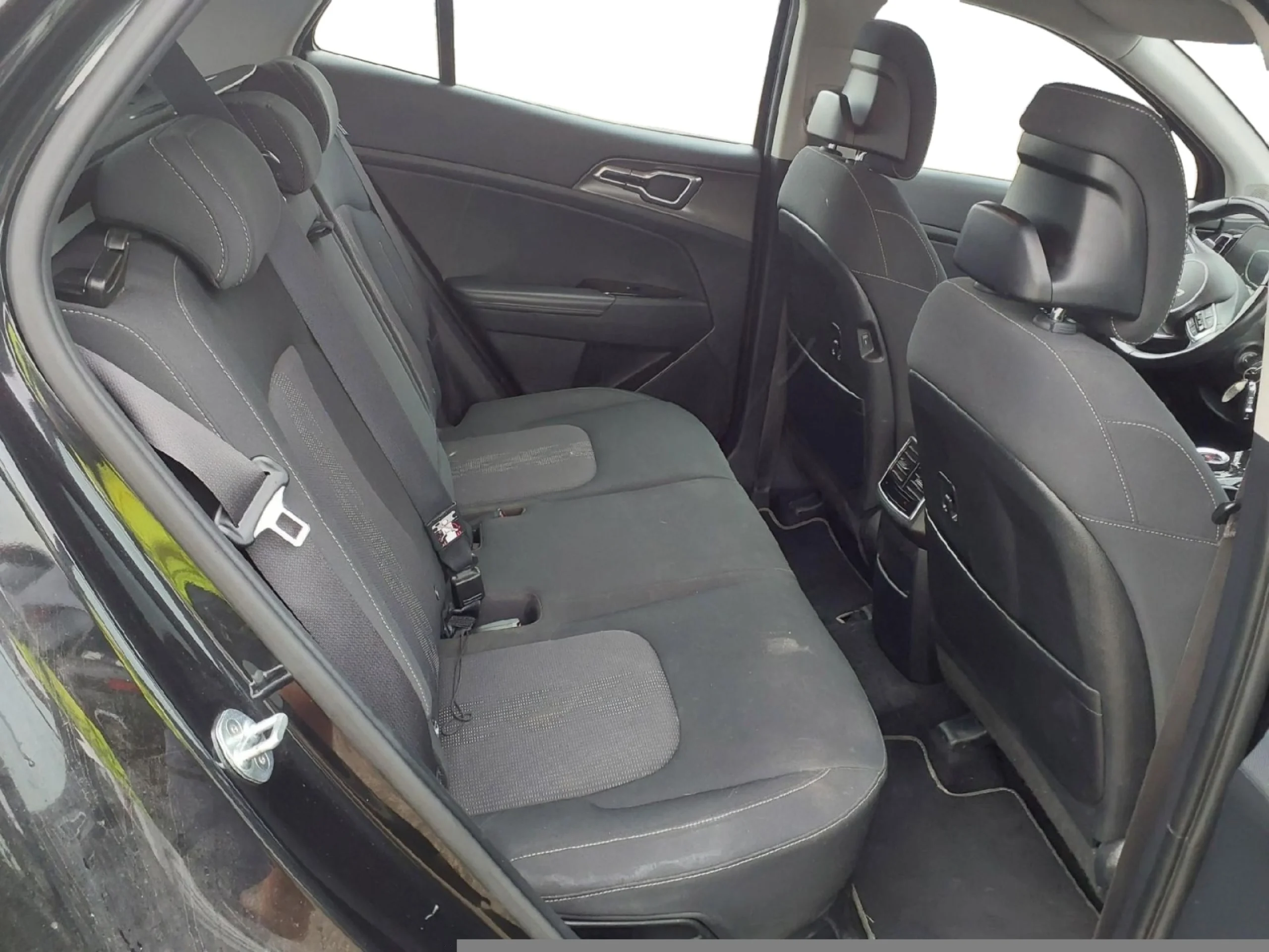 KIA SPORTAGE 1.6 T GDI HEV 171KW (230CV) DRIVE 4X2 - Foto 7