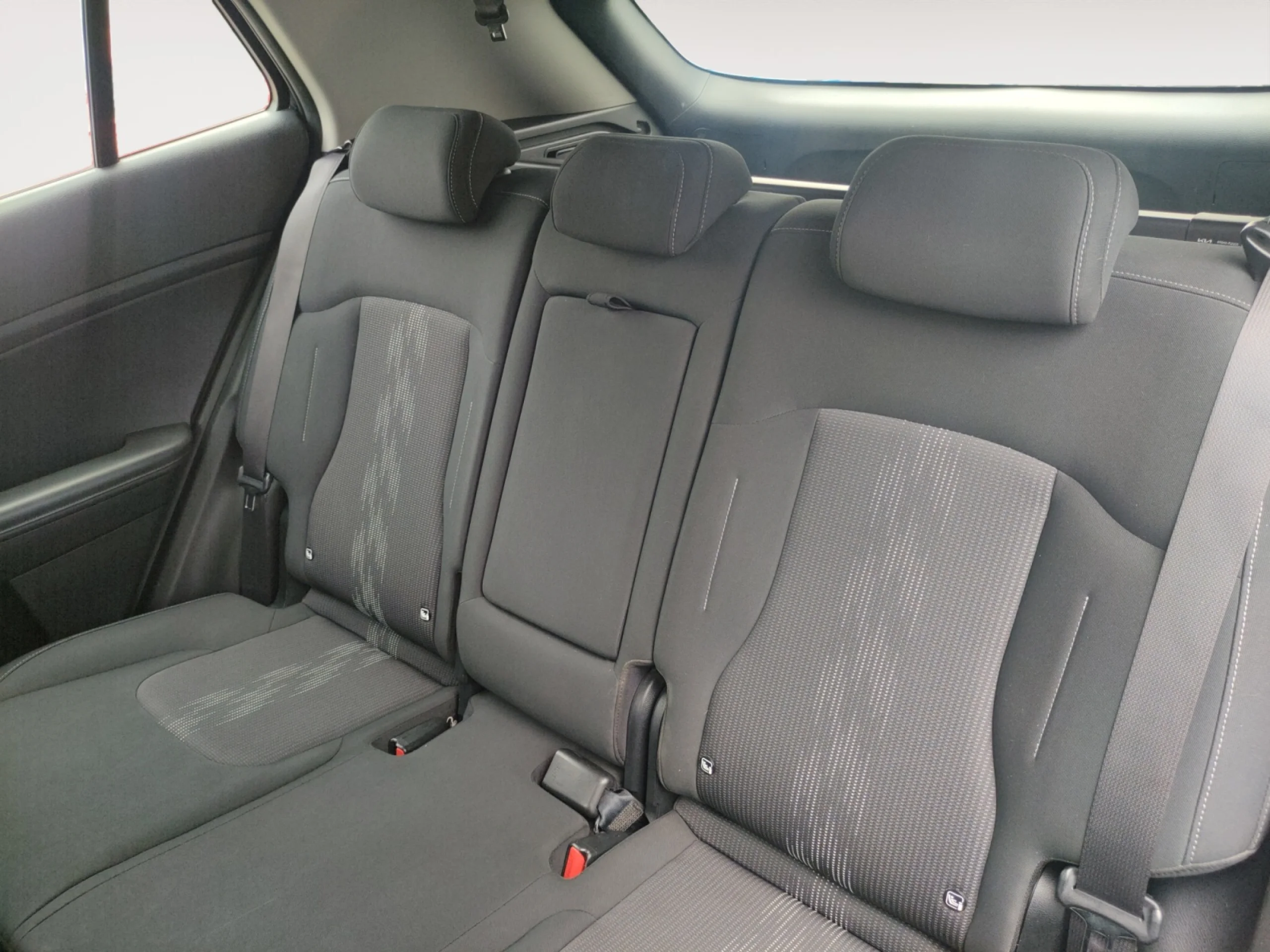 KIA SPORTAGE 1.6 T GDI HEV 171KW (230CV) DRIVE 4X2 - Foto 6