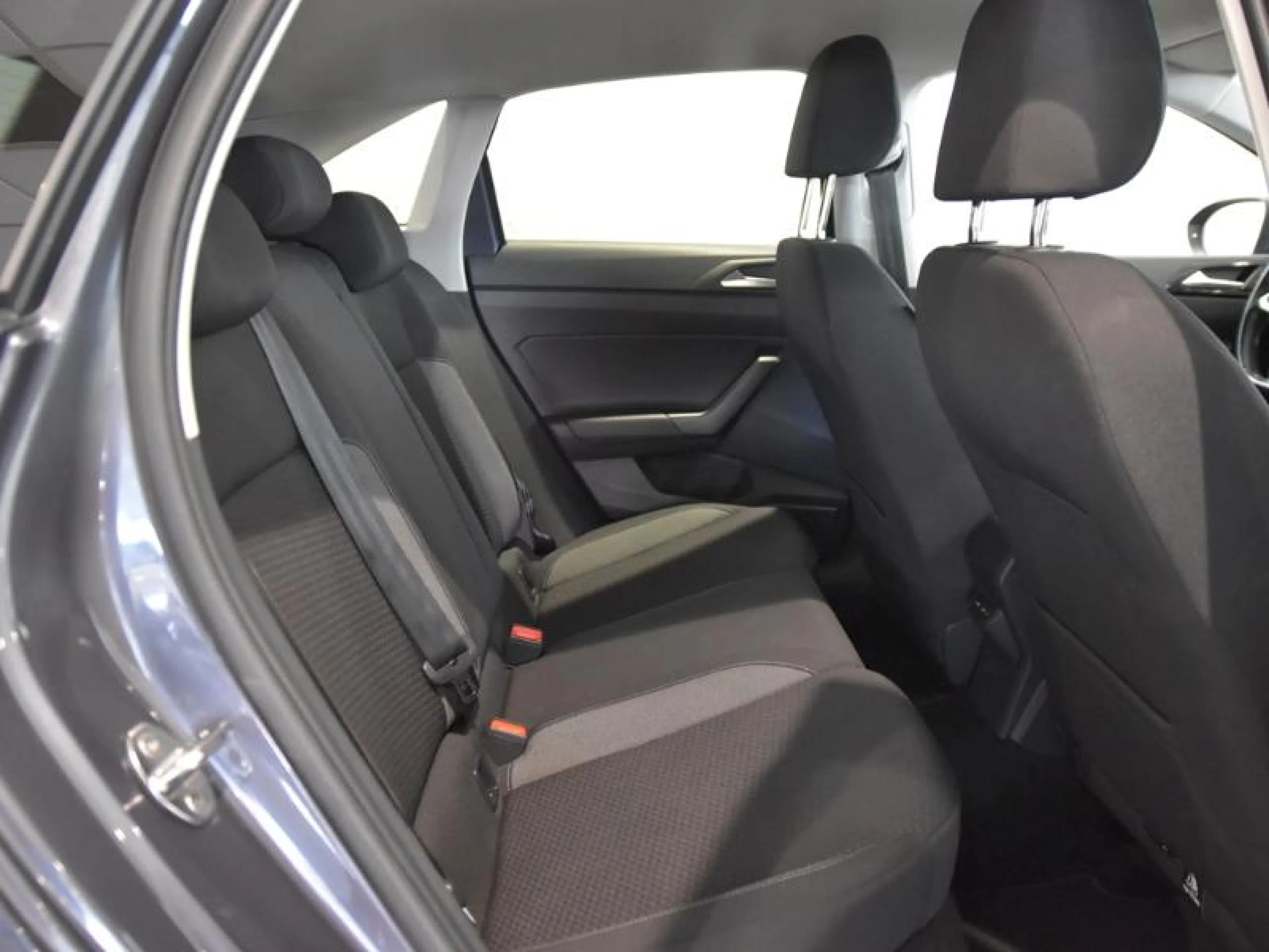 VOLKSWAGEN TAIGO LIFE 1.0 TSI 81KW (110CV) DSG - Foto 6