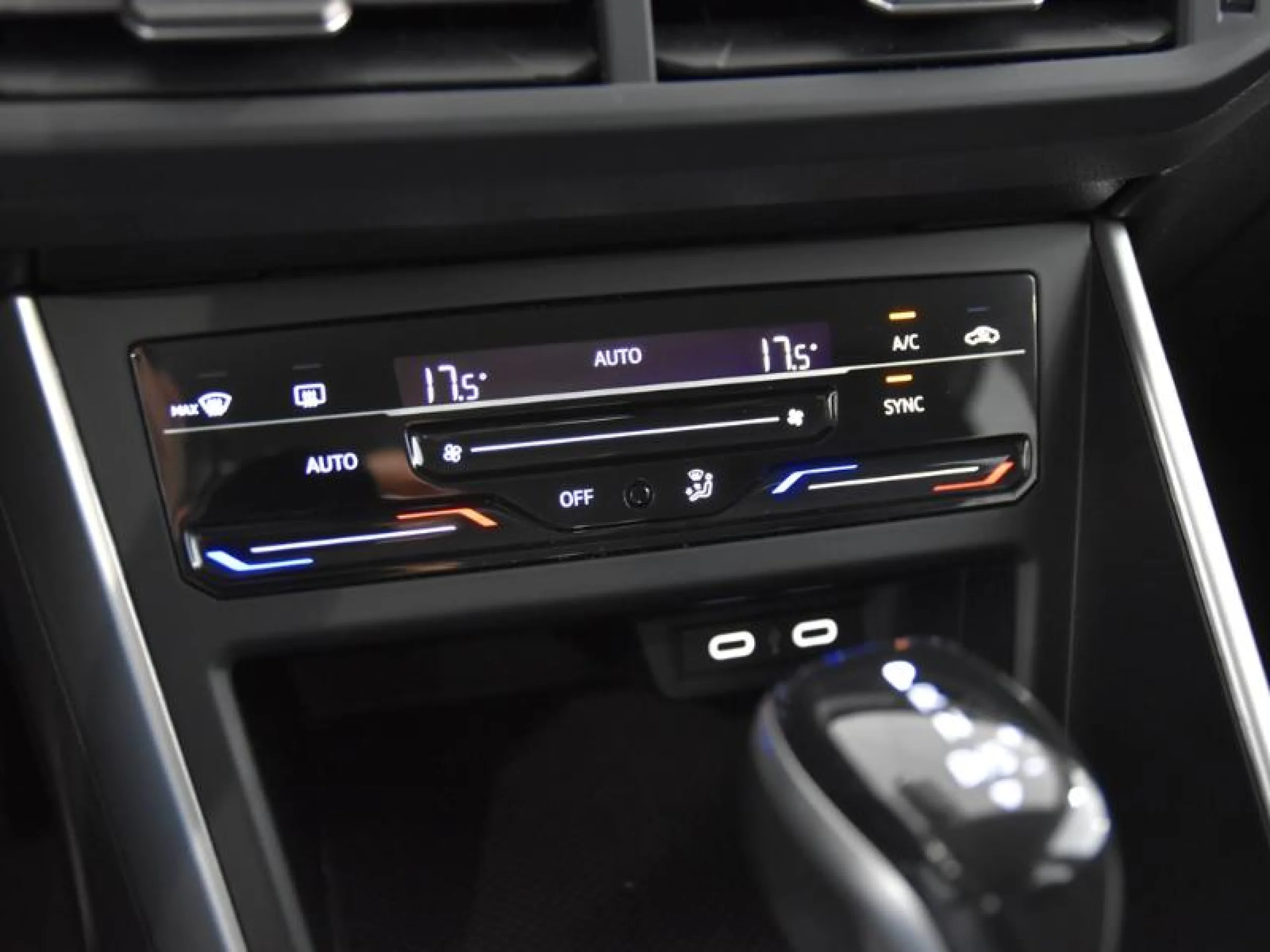 VOLKSWAGEN TAIGO LIFE 1.0 TSI 81KW (110CV) DSG - Foto 11