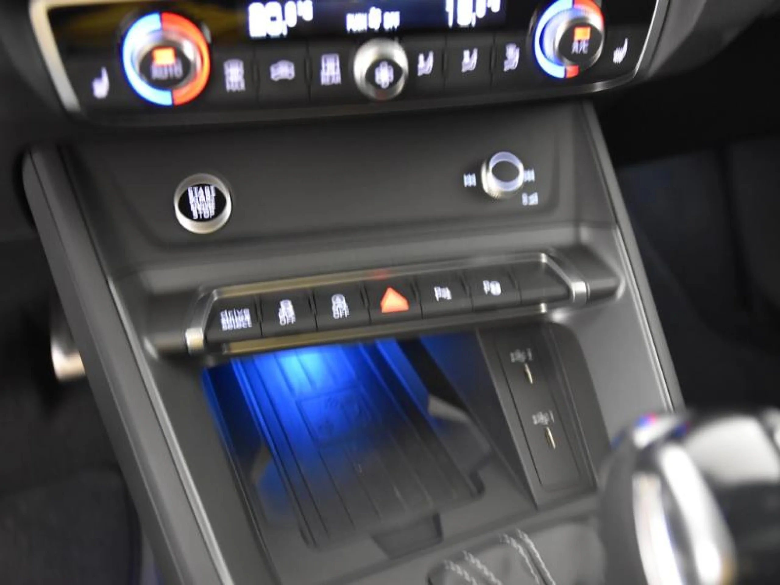 AUDI Q3 SPORTBACK BLACK LINE 35 TDI 110KW (150CV) S TRONIC - Foto 13