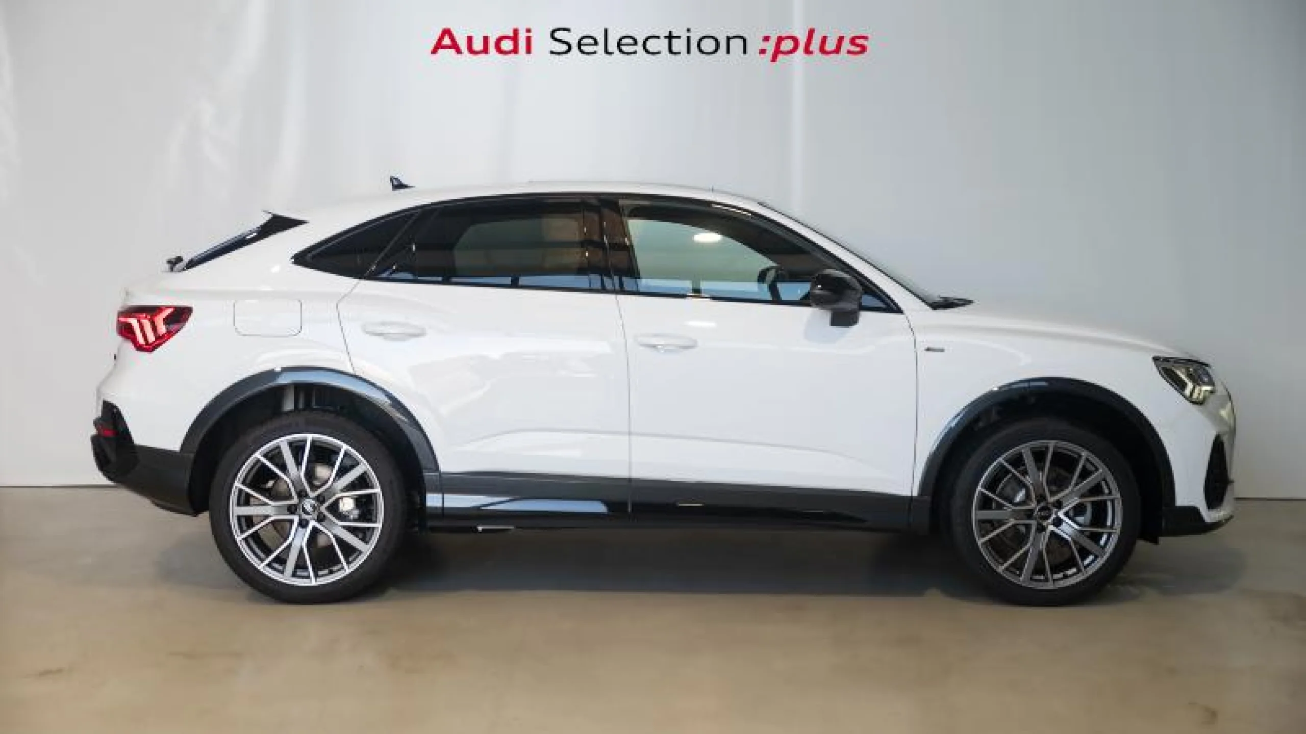 AUDI Q3 SPORTBACK 45 TFSI E 180KW S TRONIC BLACK LINE - Foto 3