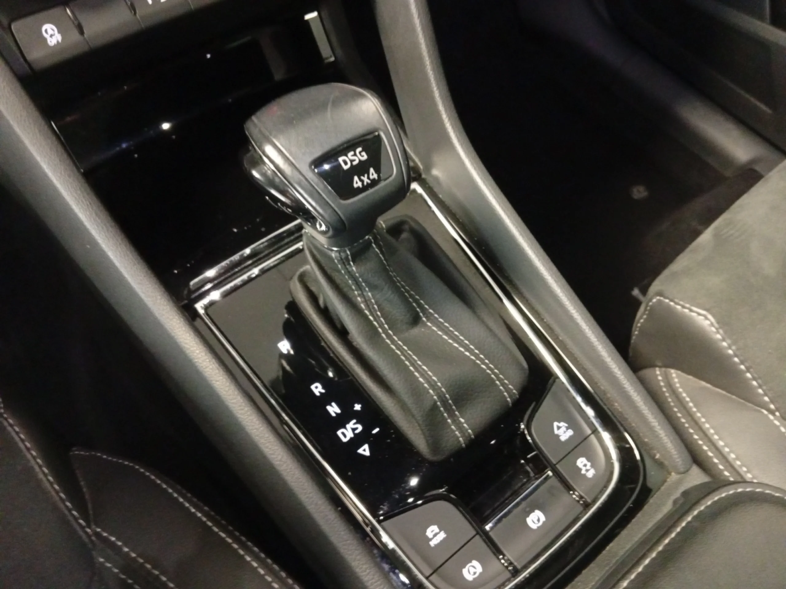 SKODA KODIAQ 2.0 TDI 110KW (150CV) DSG 4X4 SPORTLINE - Foto 17