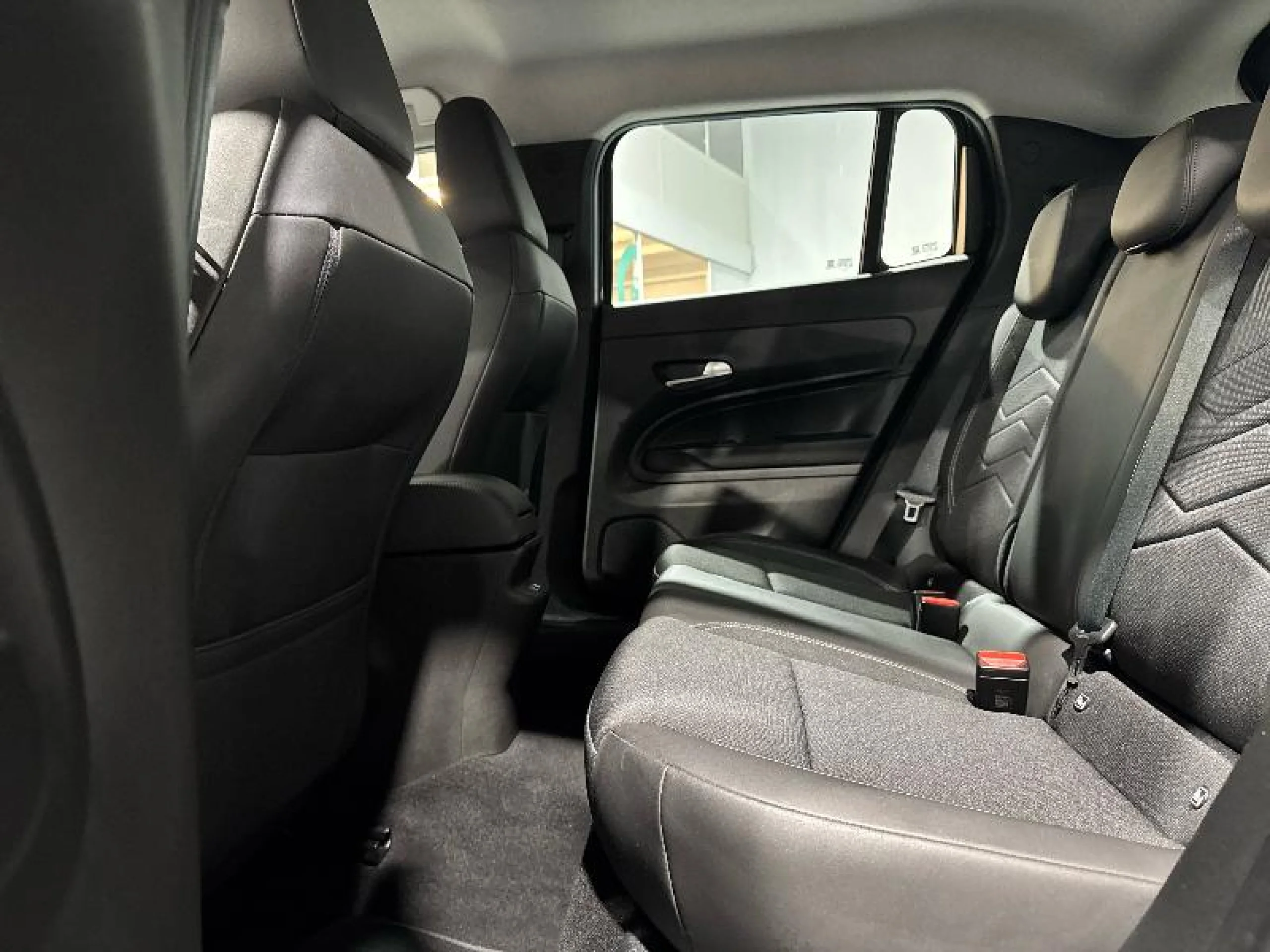 JEEP AVENGER 1.2 G 74KW (100CV) ALTITUDE - Foto 12