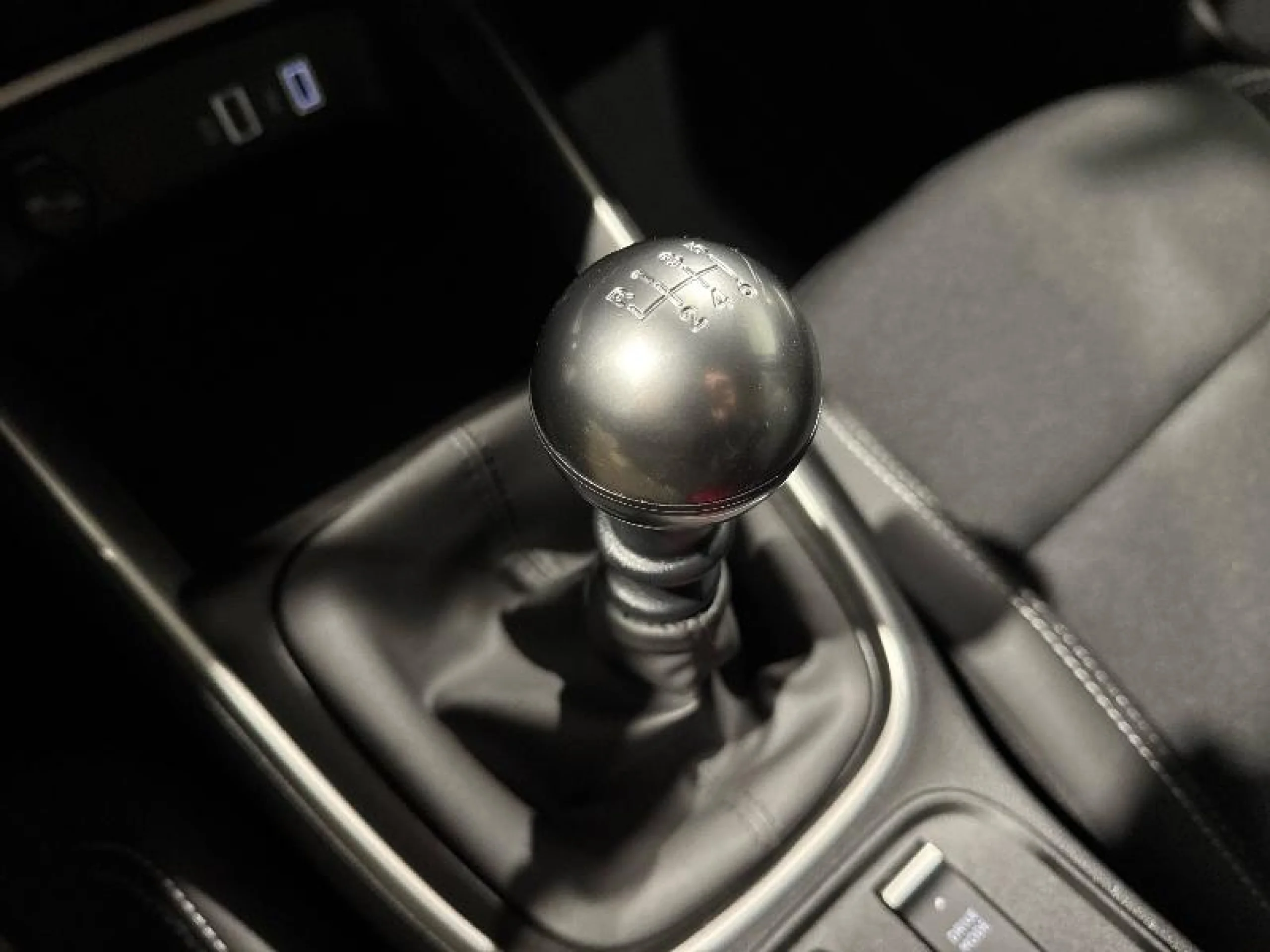 JEEP AVENGER 1.2 G 74KW (100CV) ALTITUDE - Foto 16