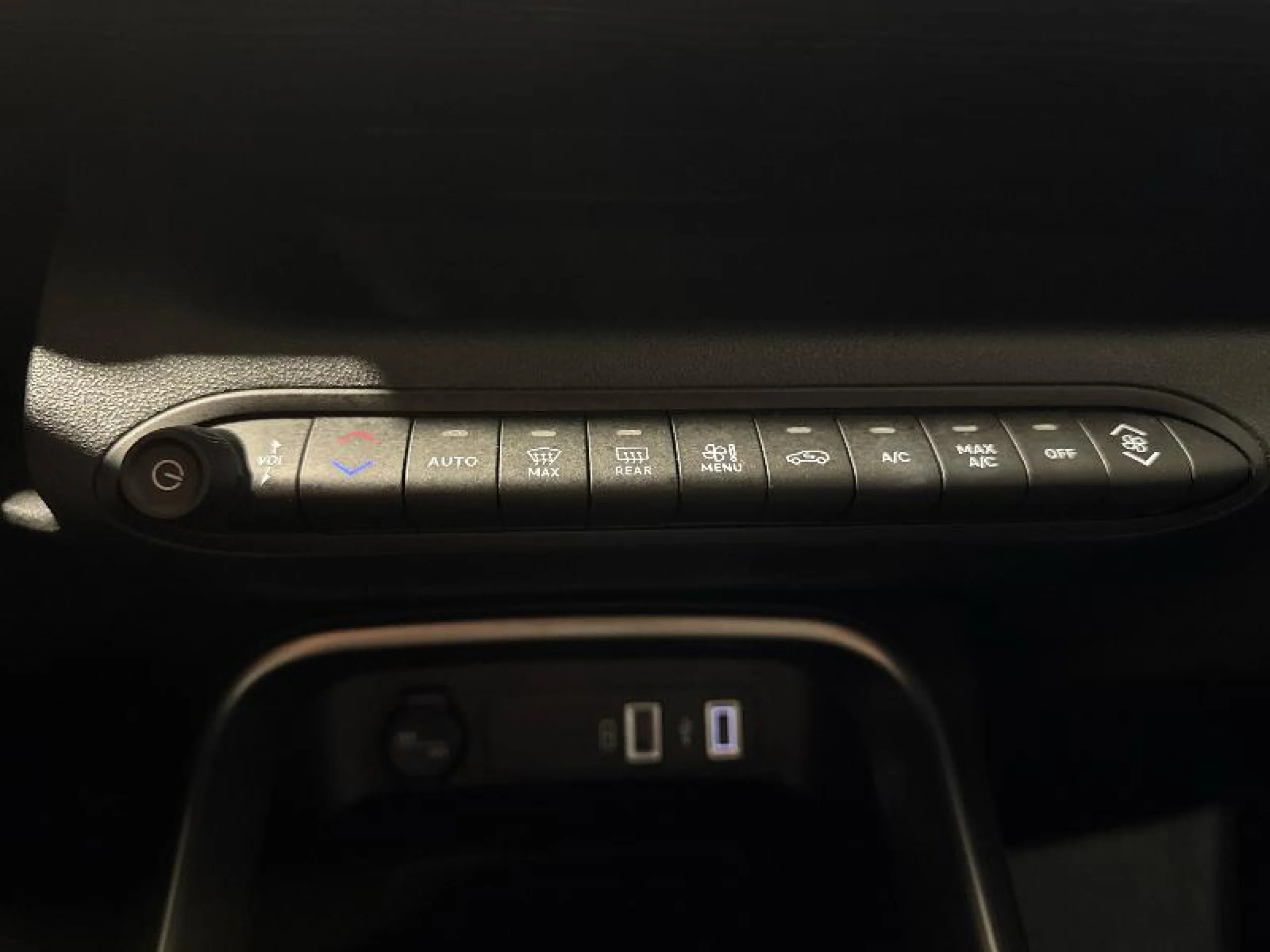 JEEP AVENGER 1.2 G 74KW (100CV) ALTITUDE - Foto 20