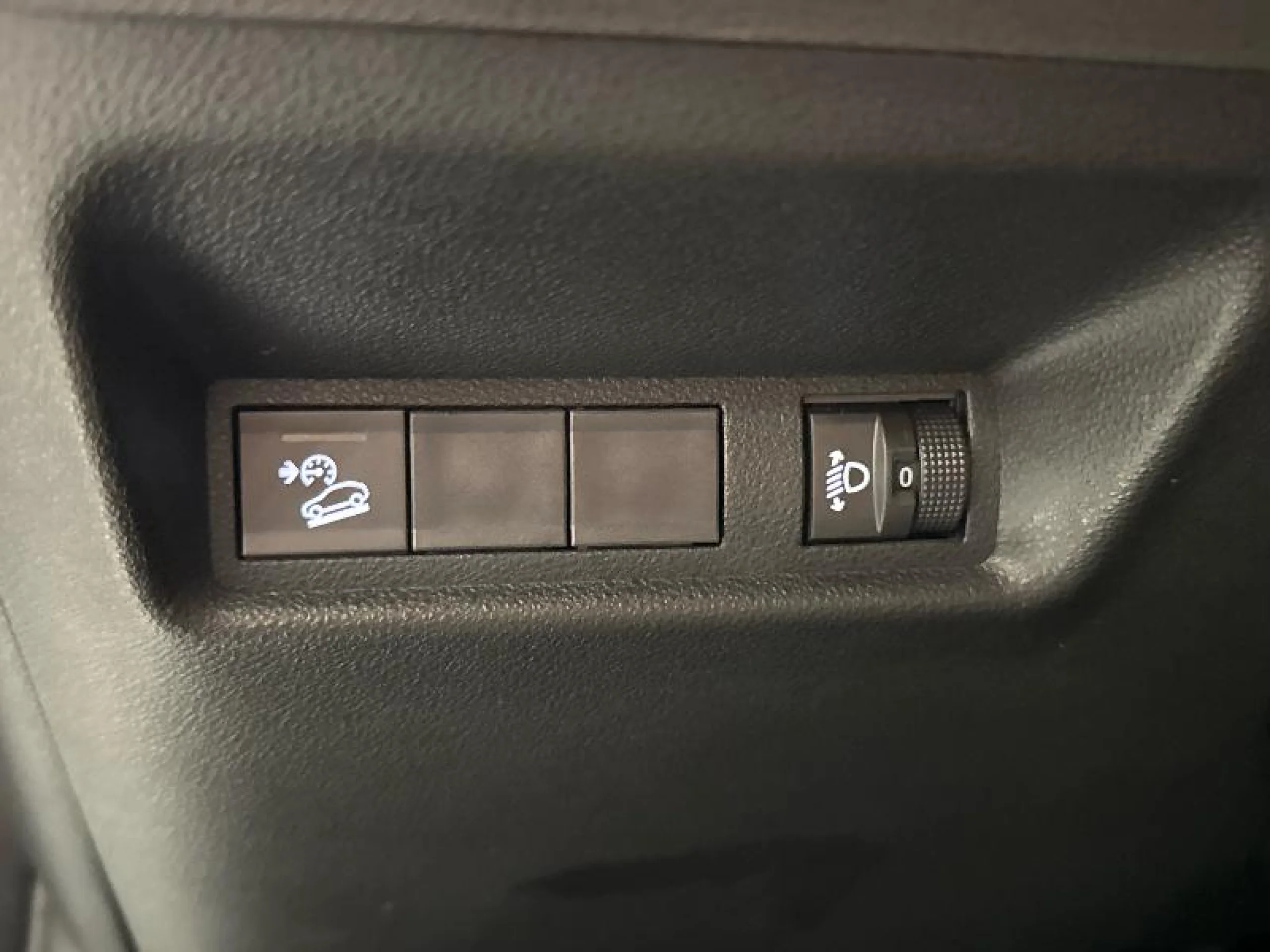 JEEP AVENGER 1.2 G 74KW (100CV) ALTITUDE - Foto 23