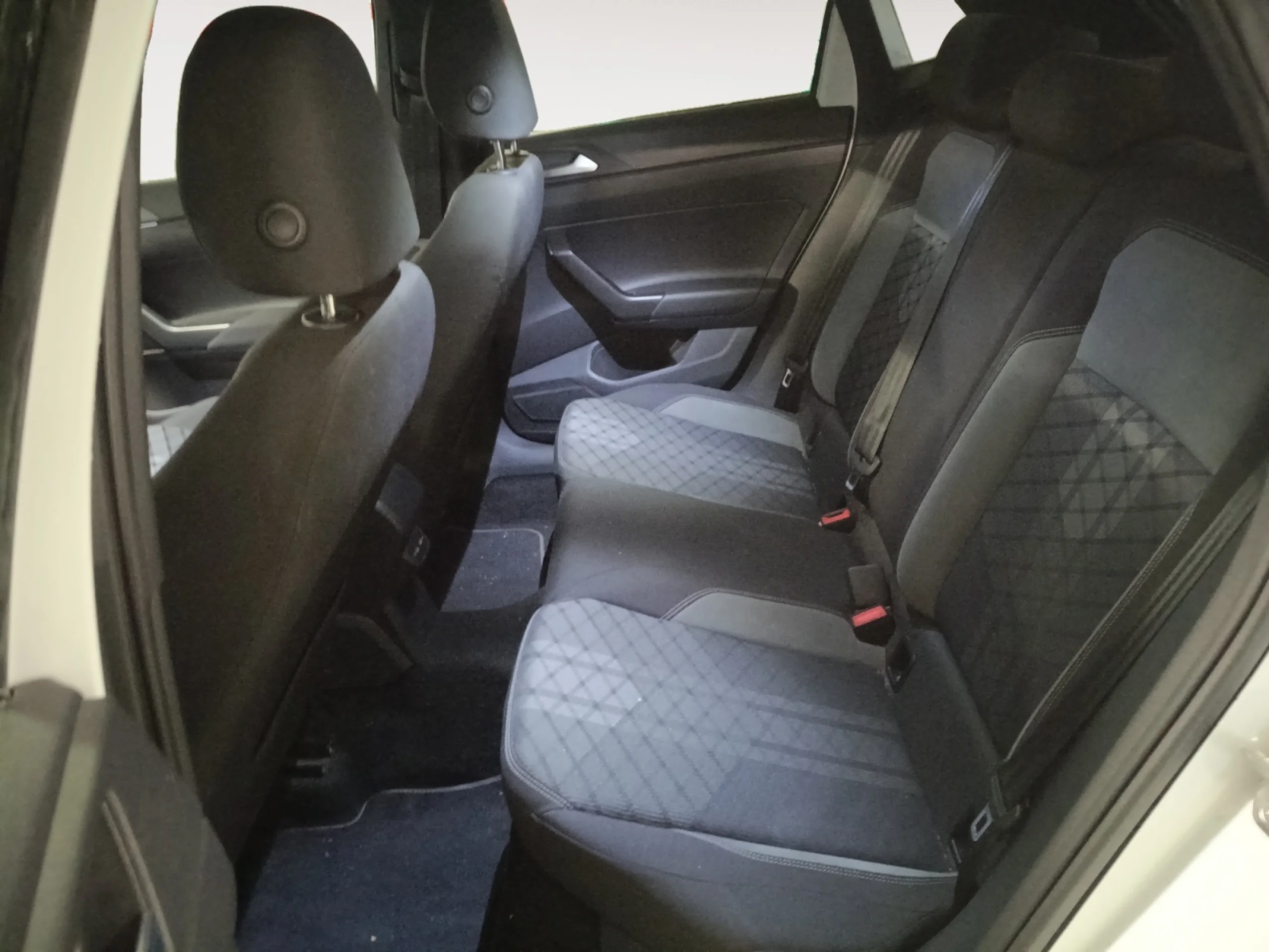 VOLKSWAGEN POLO R LINE 1.0 TSI 70KW (95CV) - Foto 6