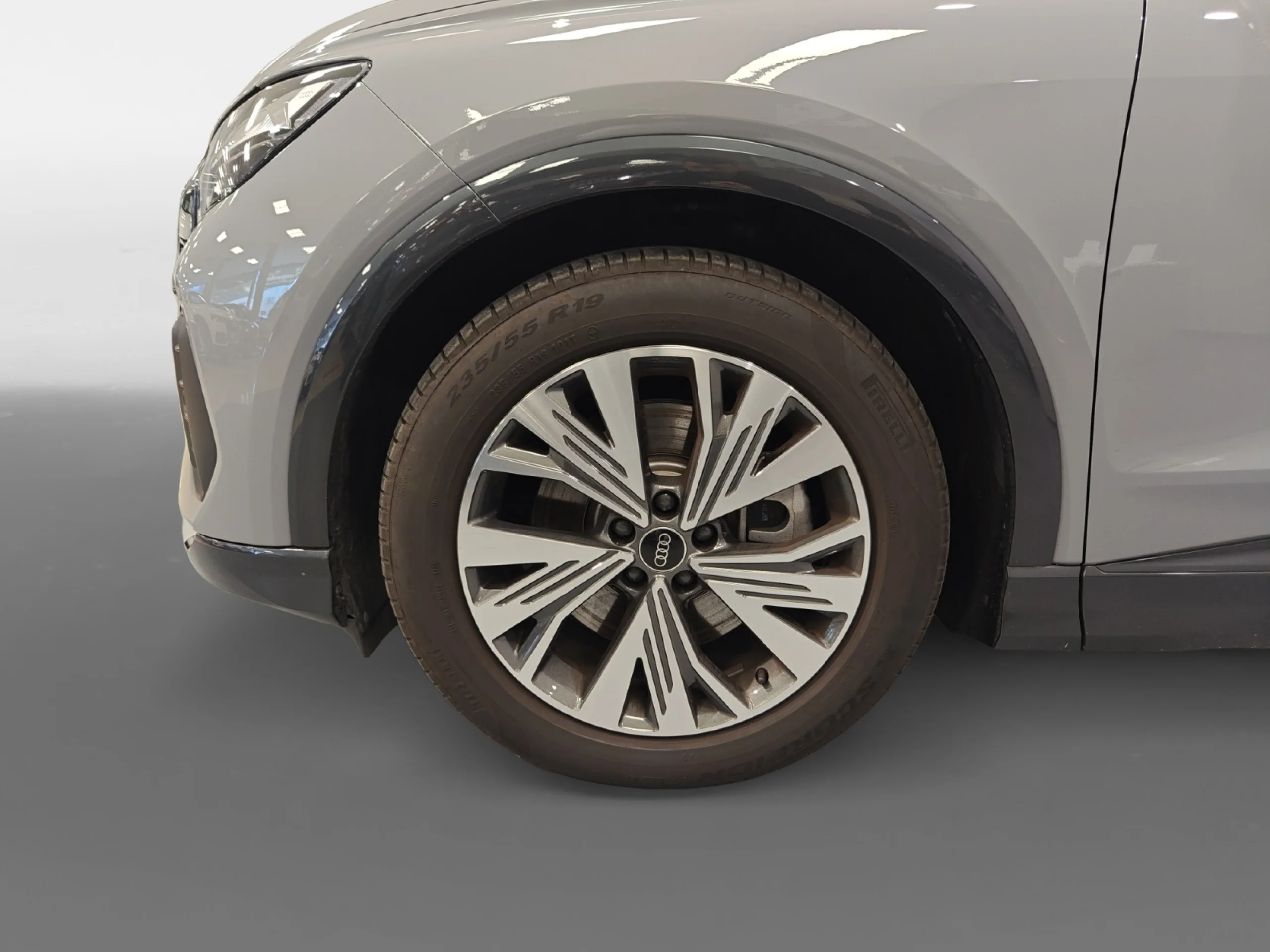 AUDI Q4 E TRON ADVANCED 40 E TRON 150KW 63KWH - Foto 8