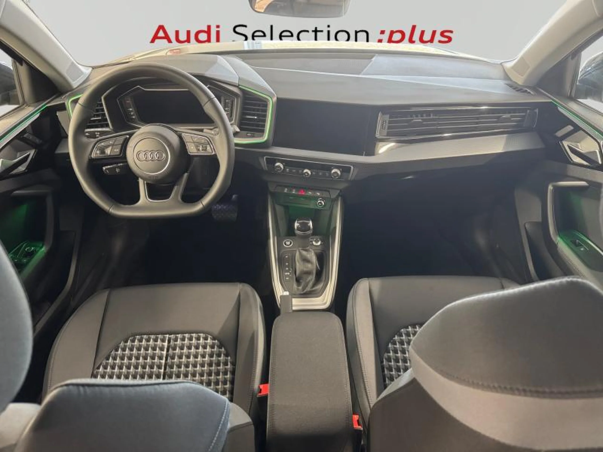 AUDI A1 A1 SPORTBACK ADRENALIN BLACK EDITION 30 TFSI  85(116) KW(CV) S TRONIC - Foto 4