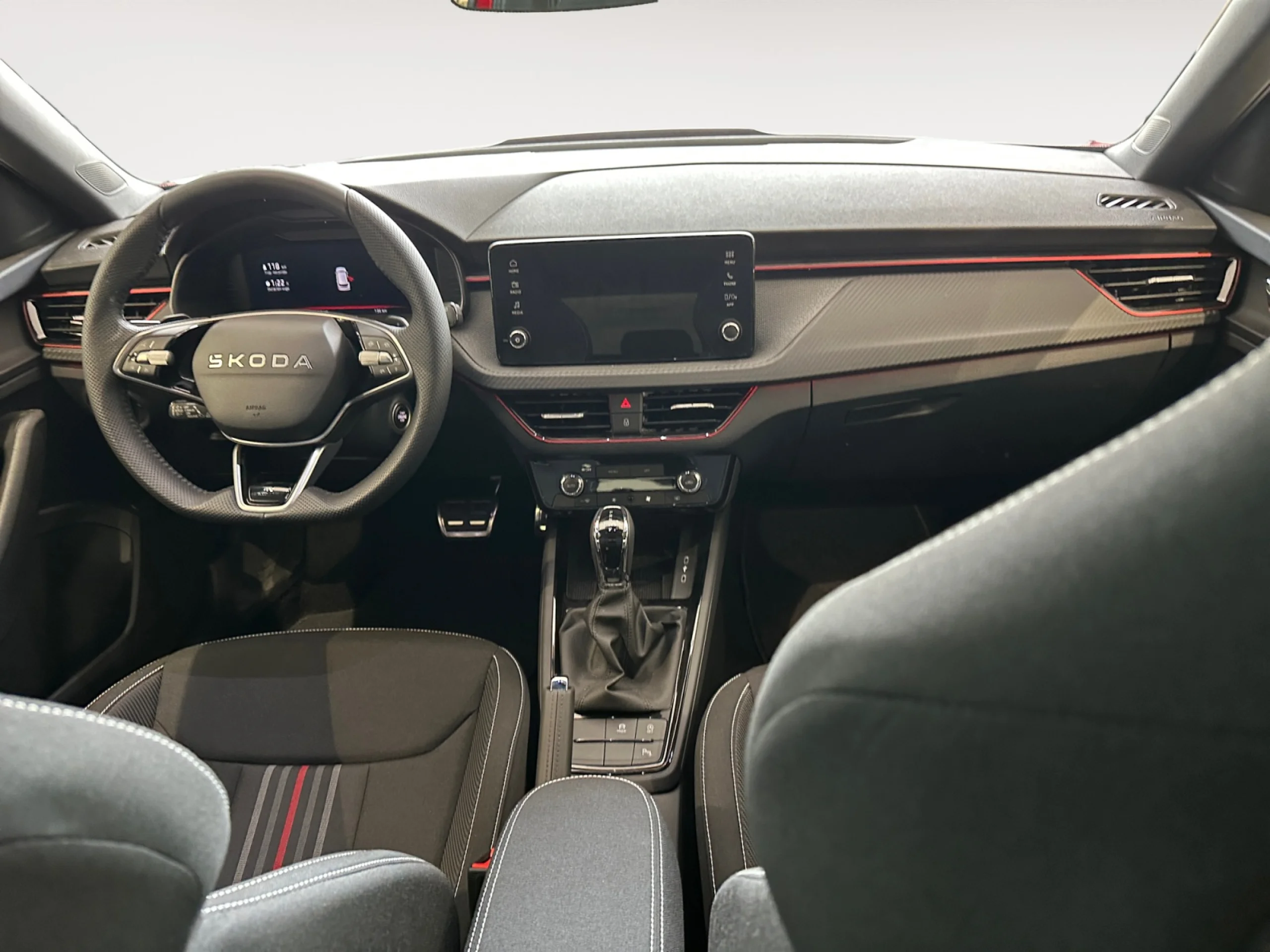 SKODA KAMIQ 1.5 TSI 110KW (150CV) DSG MONTE CARLO - Foto 4
