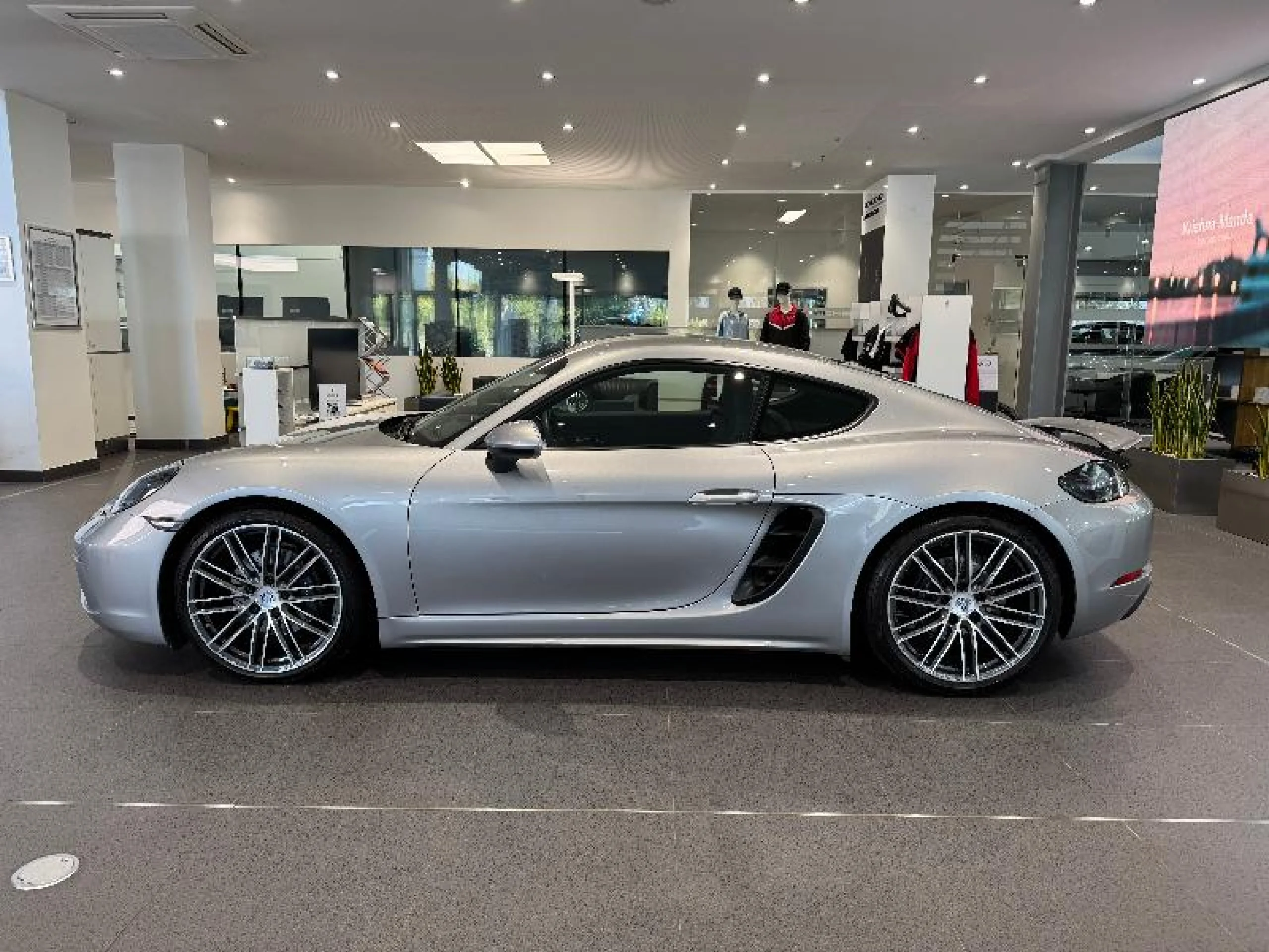 PORSCHE 718 CAYMAN - Foto 2