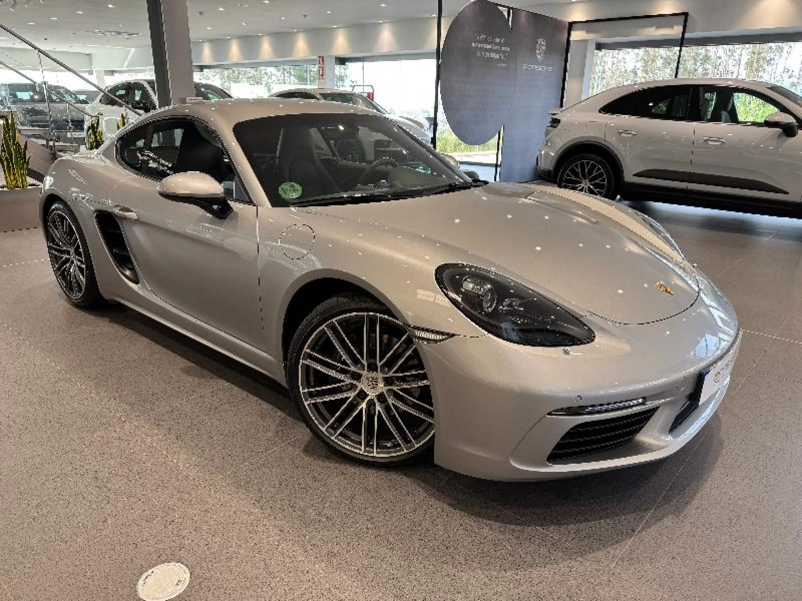PORSCHE 718 CAYMAN - Foto 6