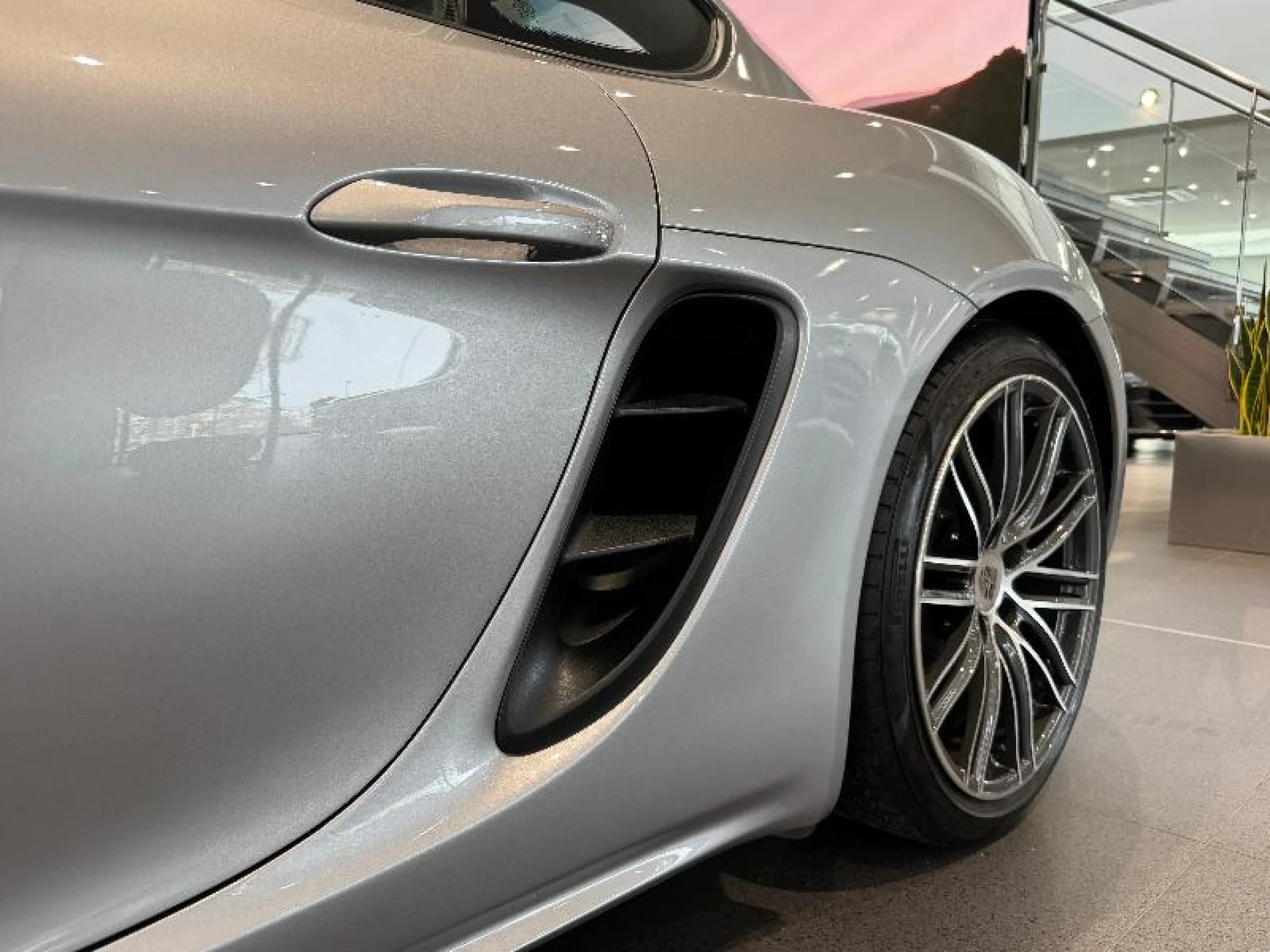 PORSCHE 718 CAYMAN - Foto 8