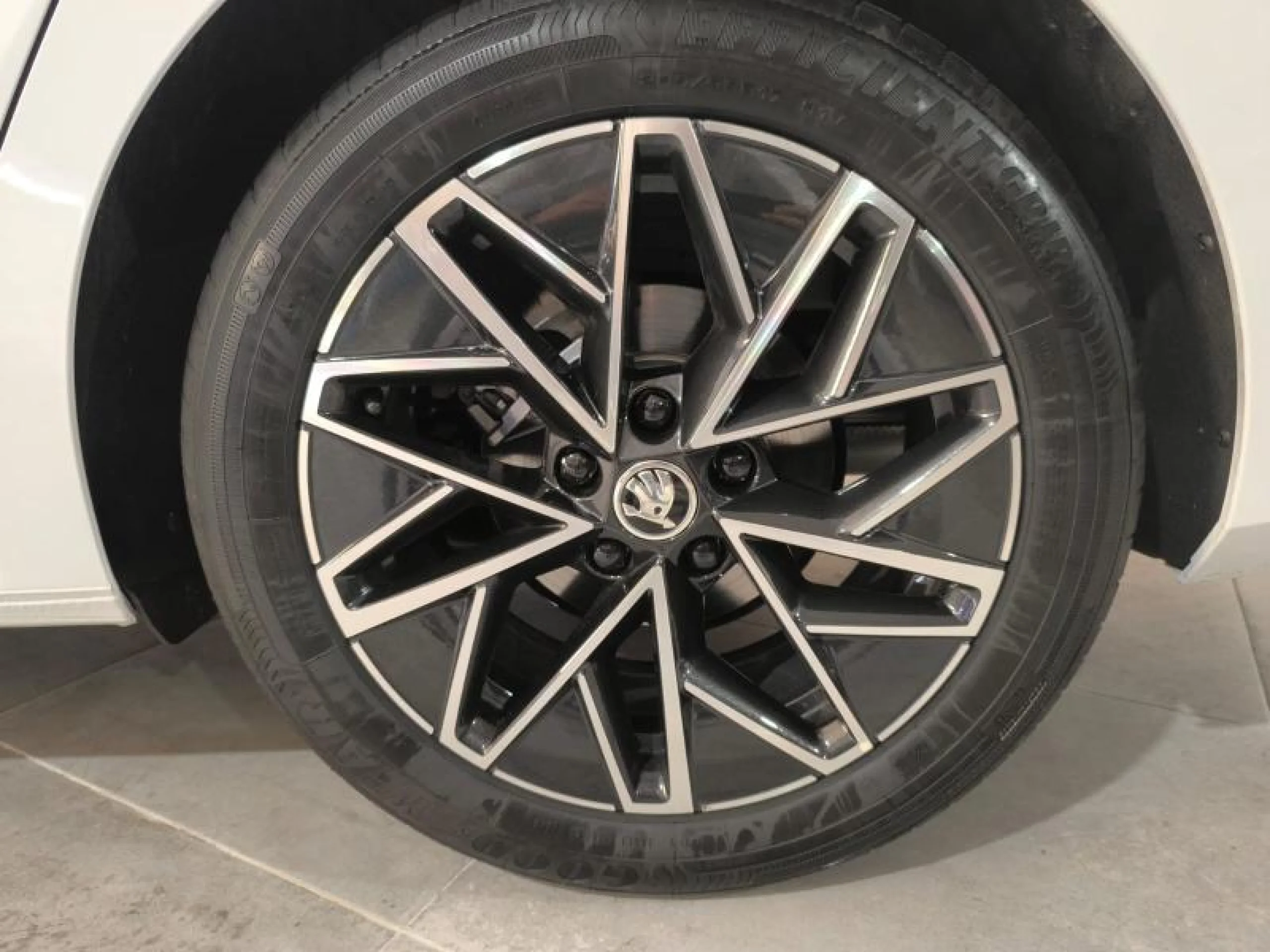 SKODA OCTAVIA 2.0 TDI 110KW (150 CV) DSG SPORTLINE - Foto 9