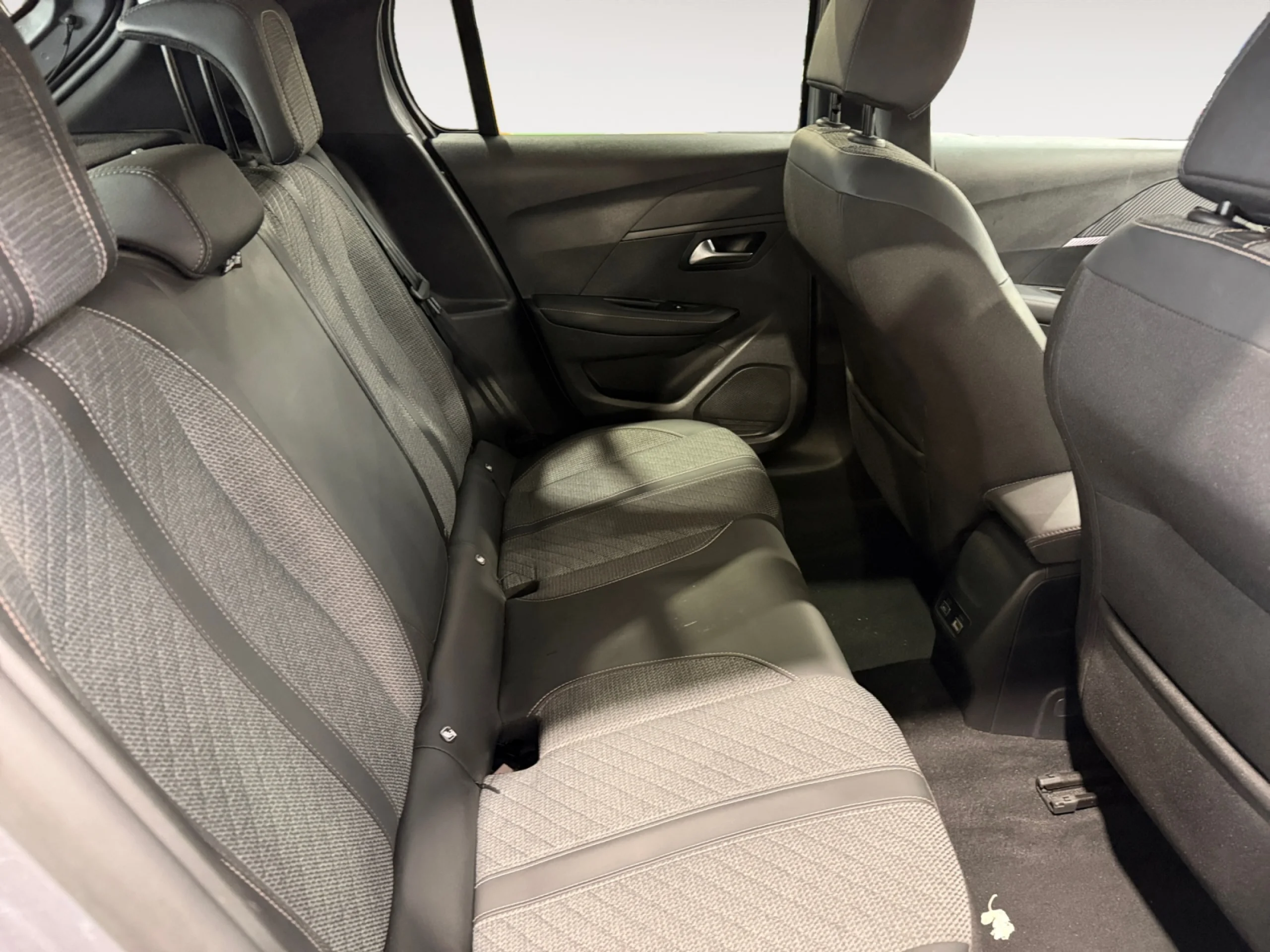 PEUGEOT 208 ALLURE GASOLINA 100 S&S 6 VEL. MAN - Foto 6