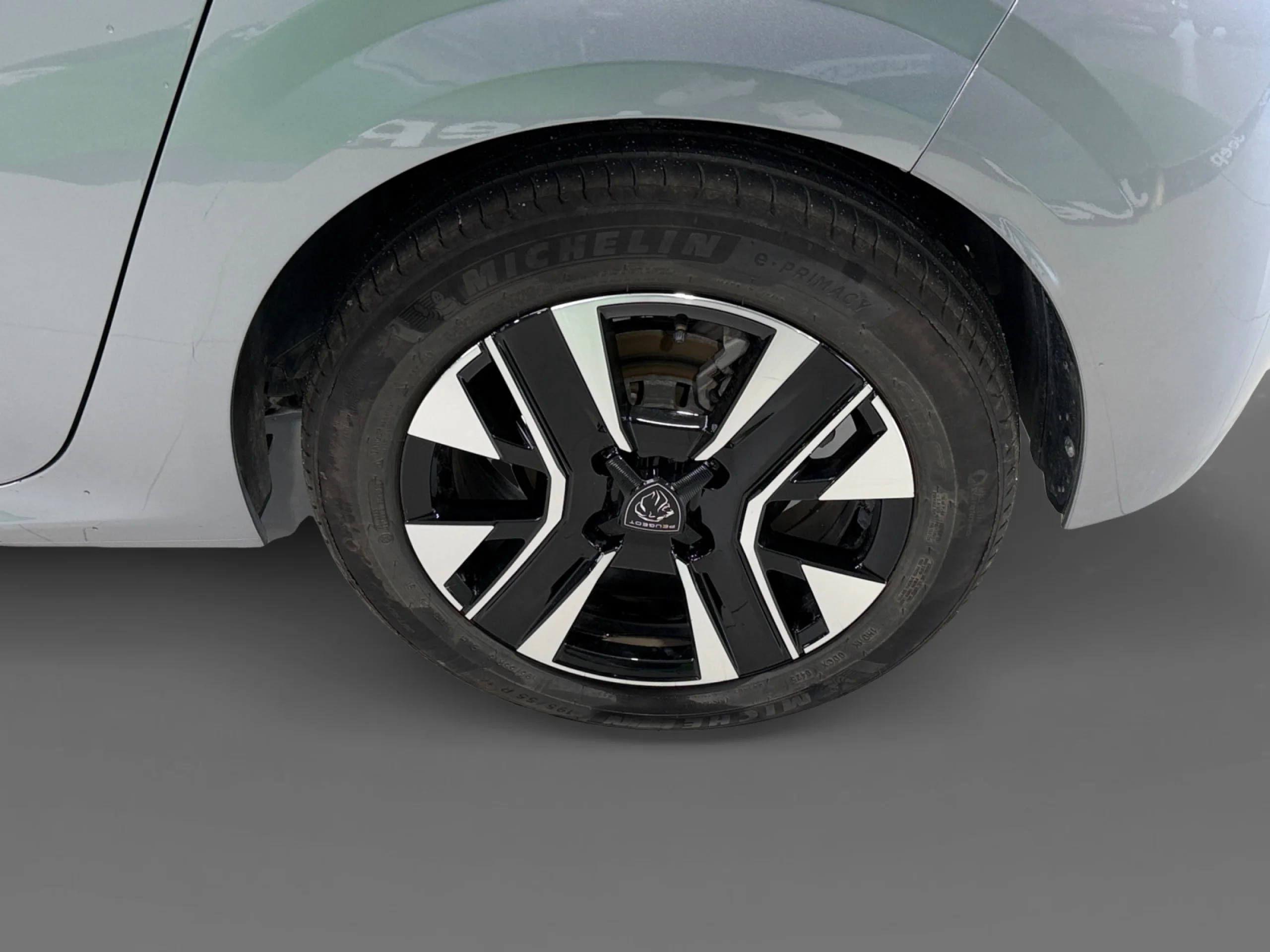 PEUGEOT 208 ALLURE GASOLINA 100 S&S 6 VEL. MAN - Foto 8