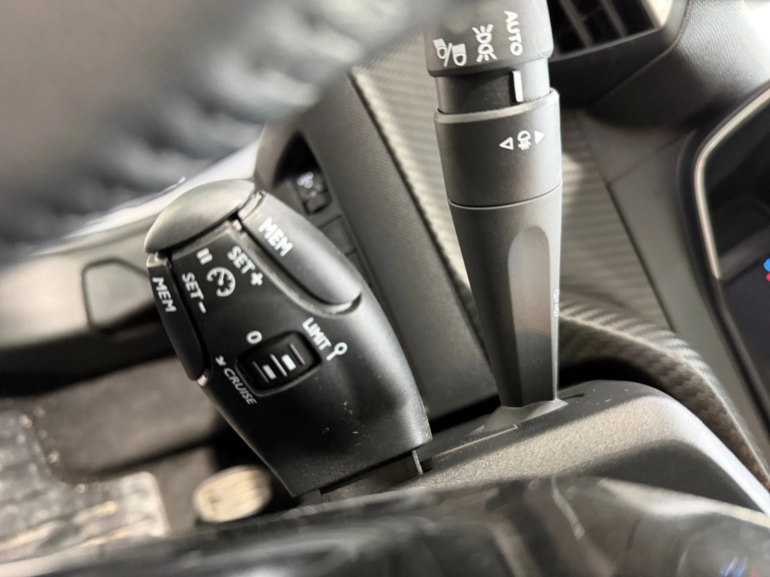 PEUGEOT 208 ALLURE GASOLINA 100 S&S 6 VEL. MAN - Foto 13