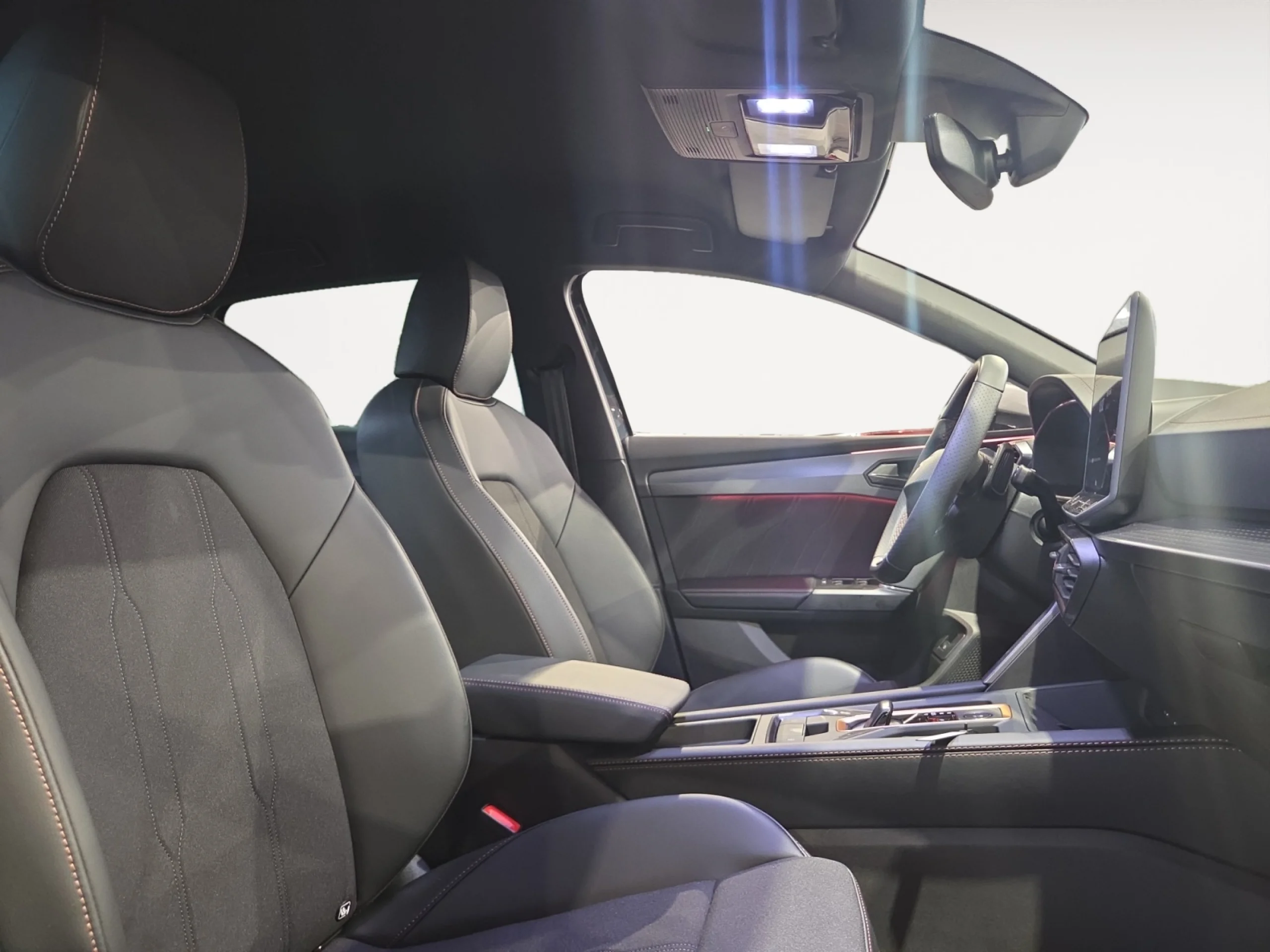 CUPRA LEON 1.5 TSI E HYBRID 150W (204CV) DSG - Foto 5