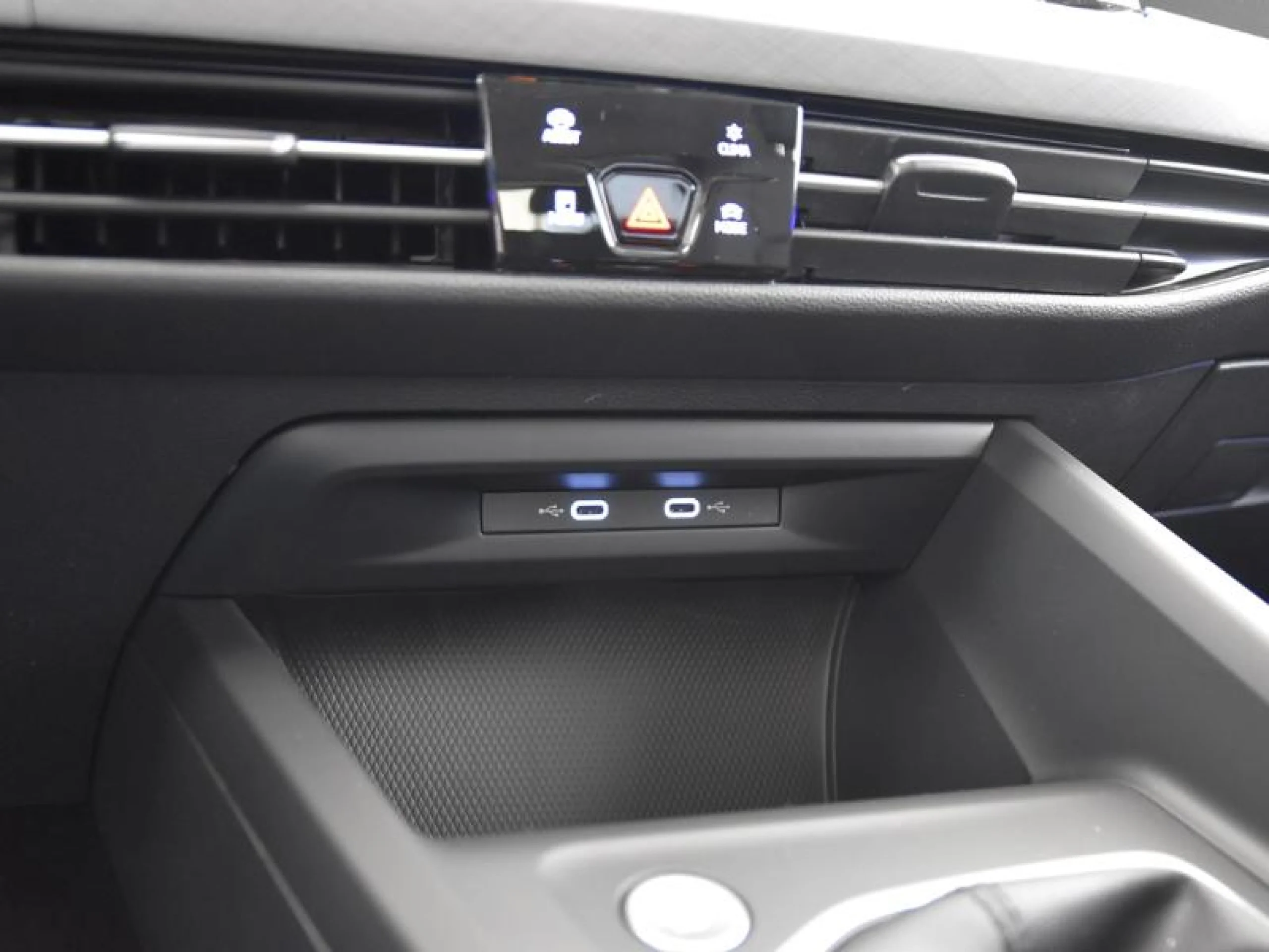VOLKSWAGEN GOLF LIFE 1.5 TSI 96KW (130CV) - Foto 11