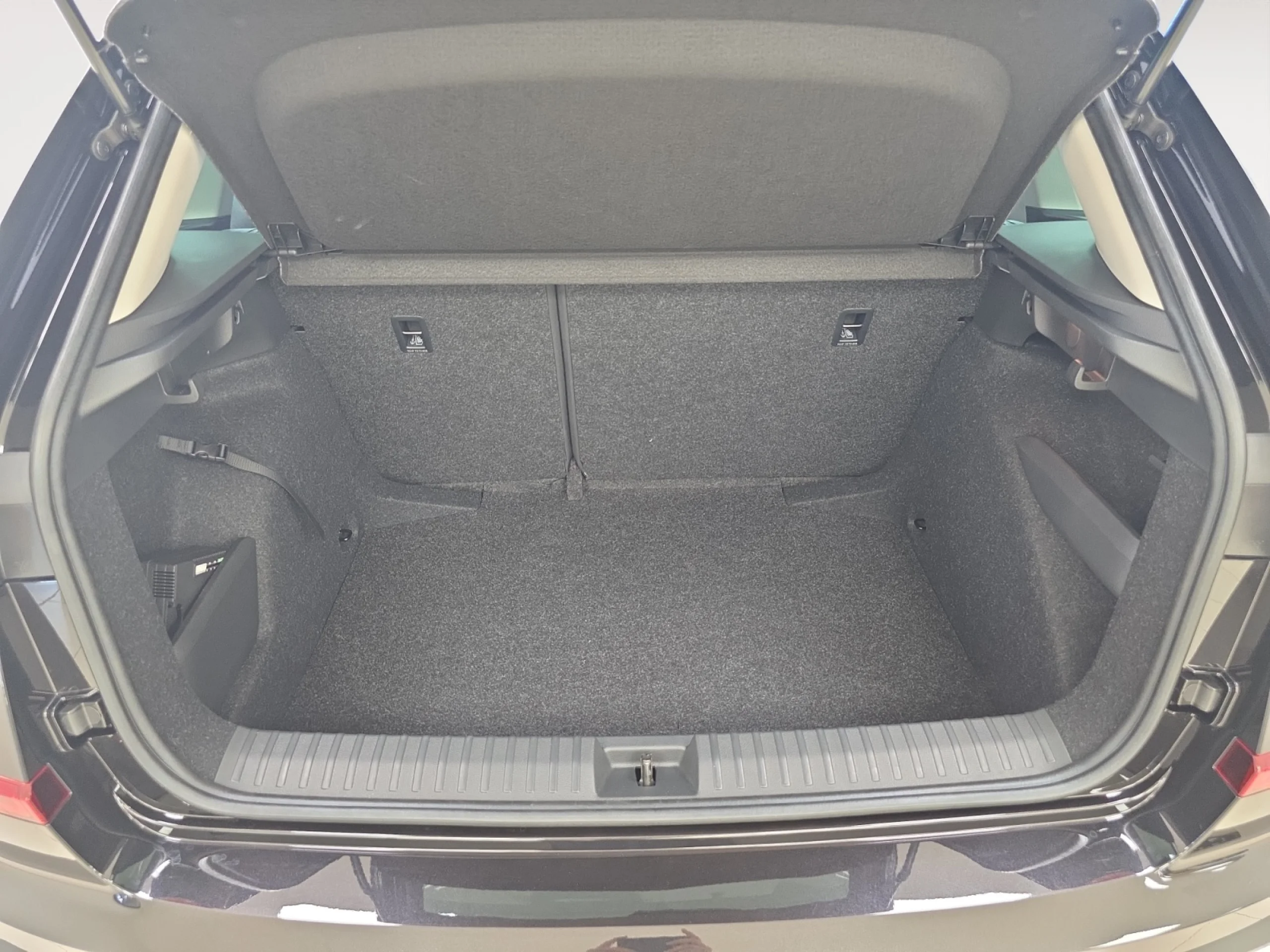 SKODA KAMIQ 1.0 TSI 85KW (115CV) DSG SELECTION - Foto 7