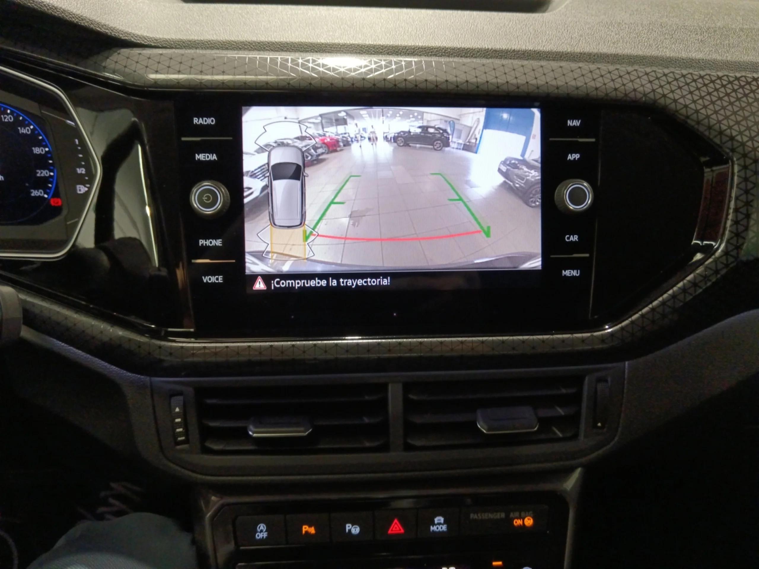 VOLKSWAGEN T CROSS SPORT 1.5 TSI 110KW (150CV) DSG - Foto 9