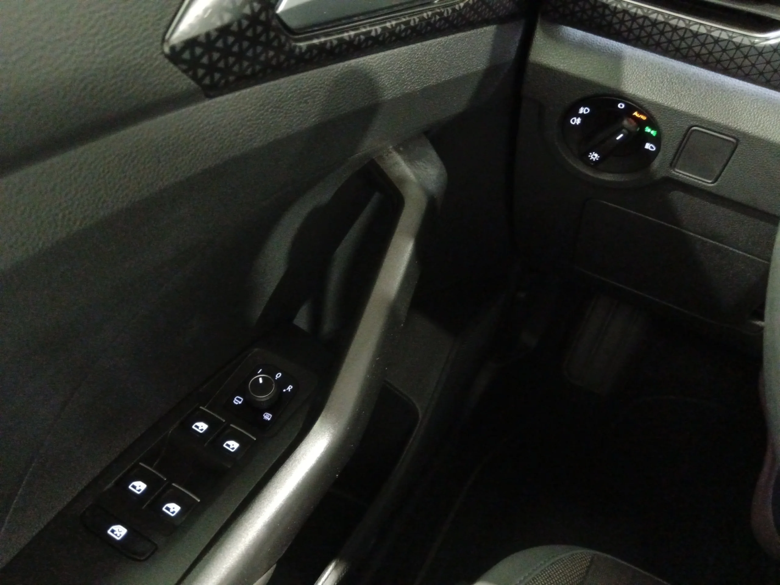 VOLKSWAGEN T CROSS SPORT 1.5 TSI 110KW (150CV) DSG - Foto 15