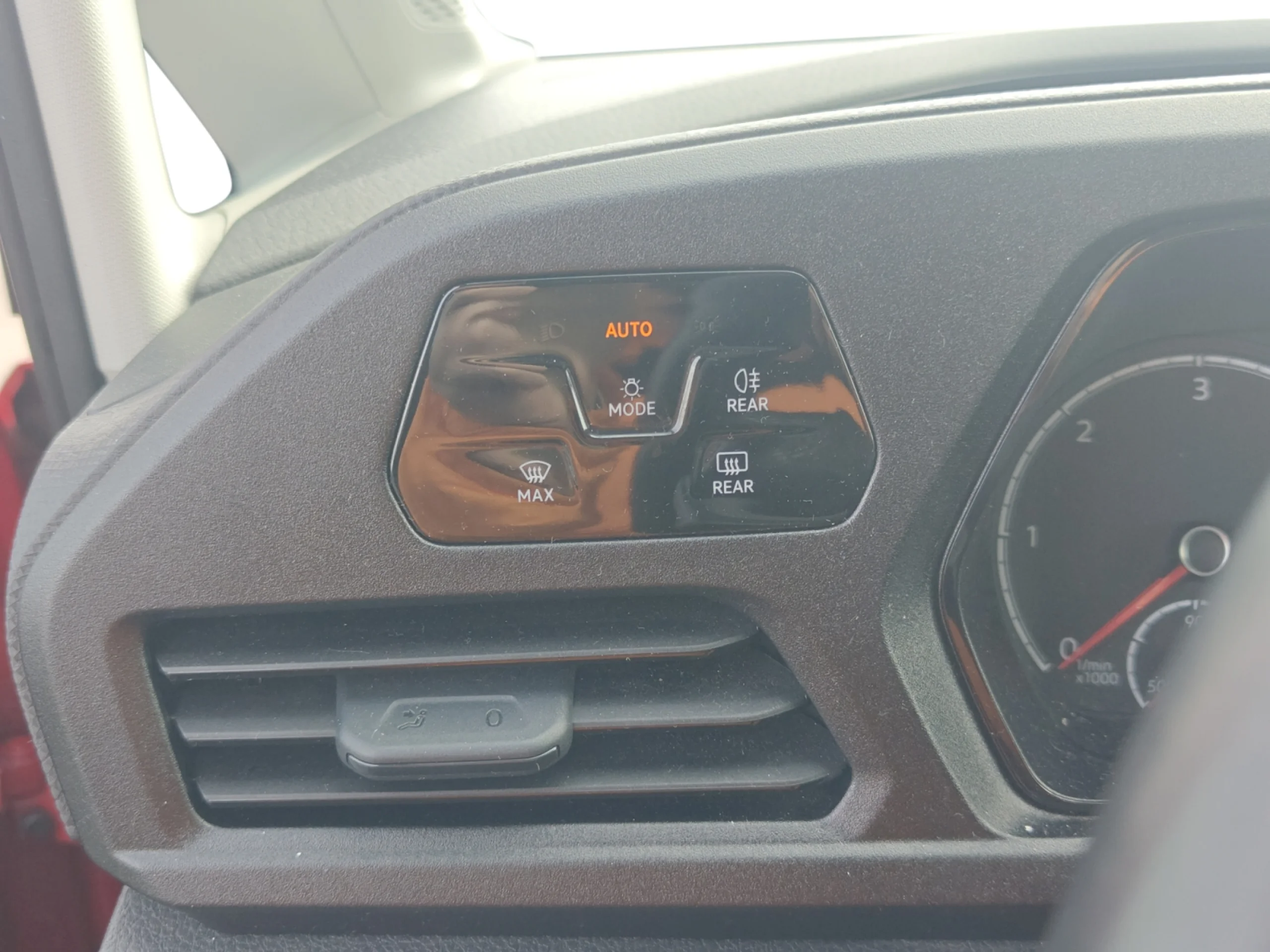 VOLKSWAGEN CADDY OUTDOOR 2.0 TDI 75KW (102CV) - Foto 12