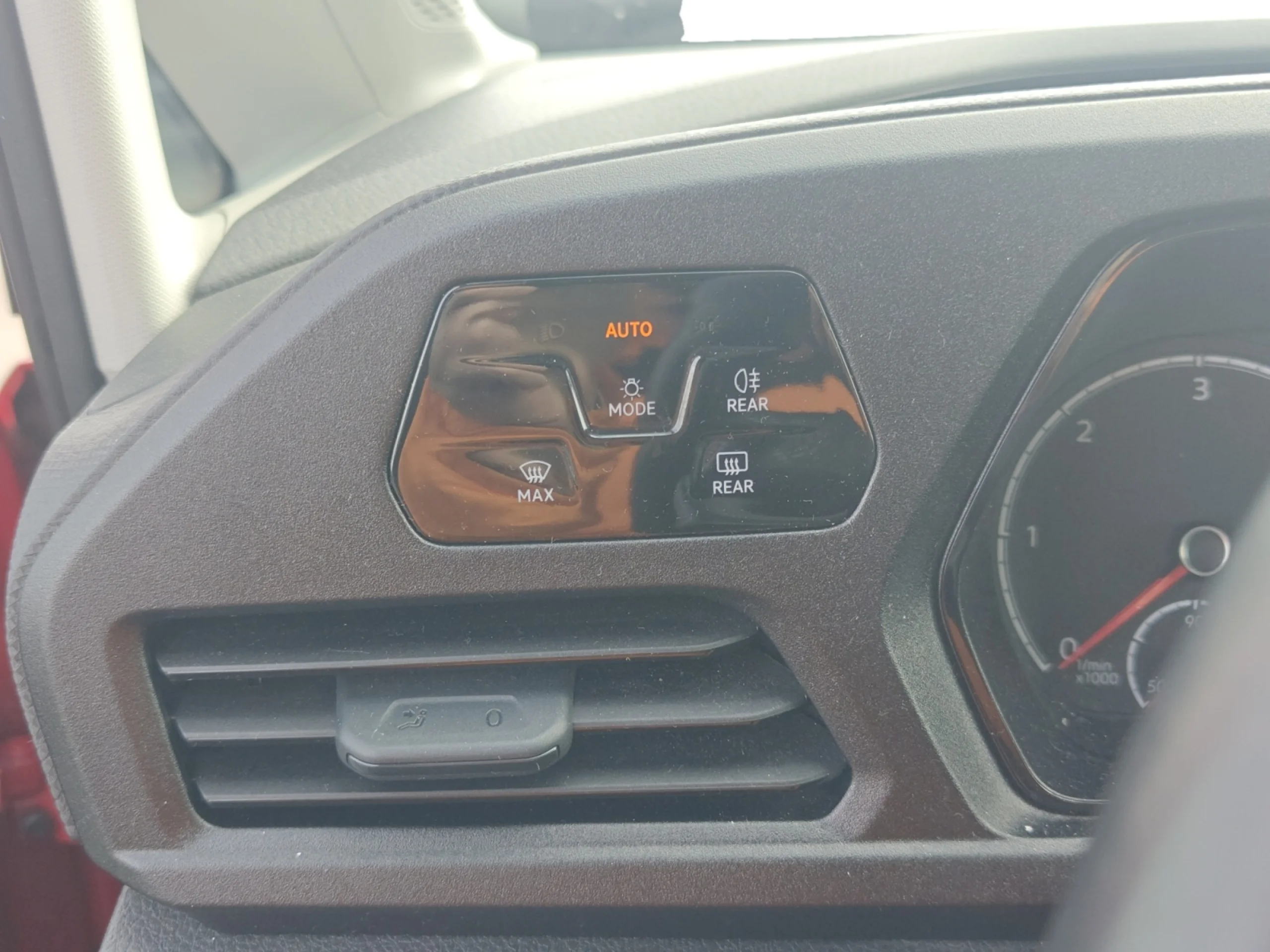 VOLKSWAGEN CADDY OUTDOOR 2.0 TDI 75KW (102CV) - Foto 12