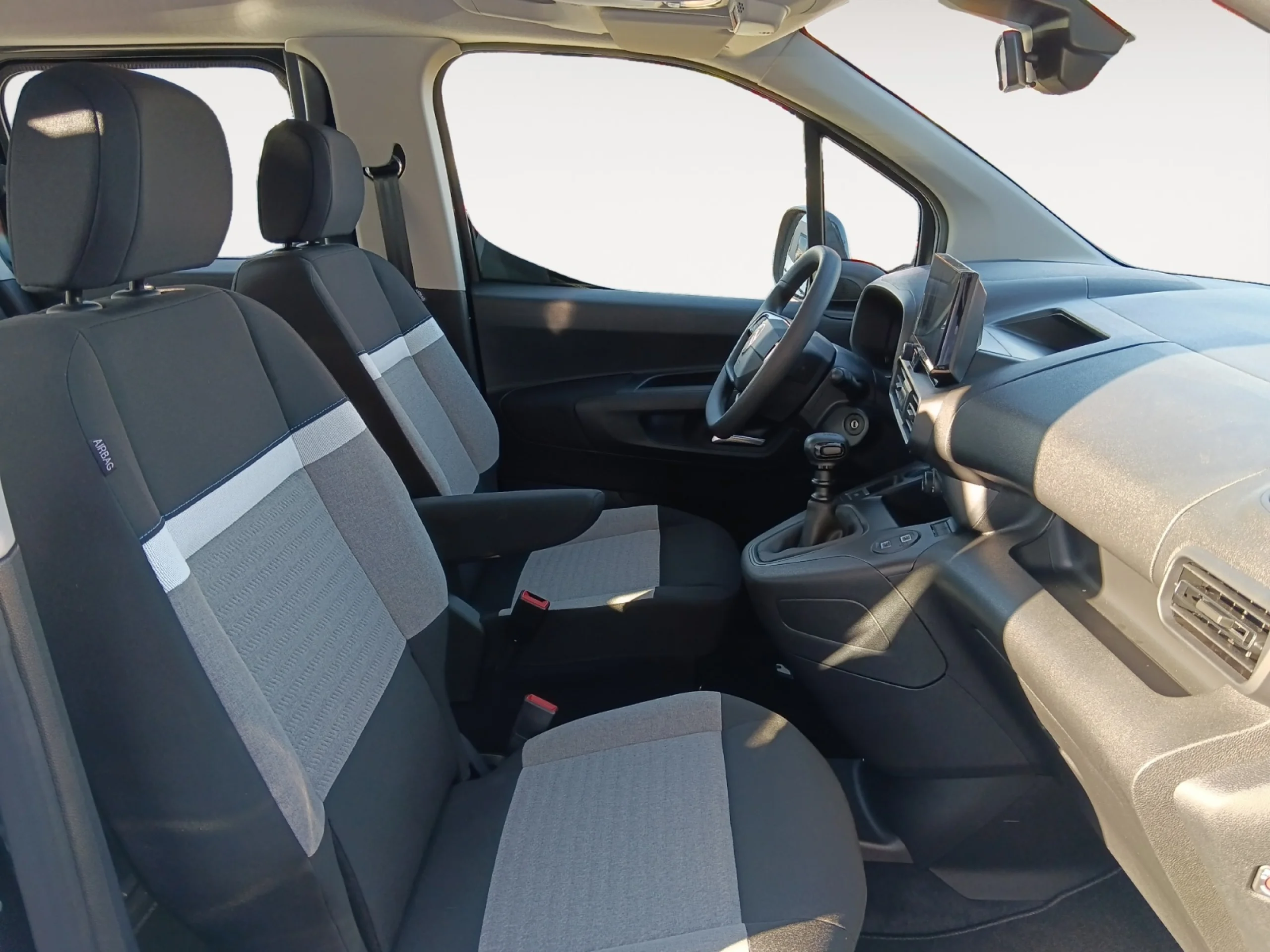 CITROEN BERLINGO COMBI N1 PLUS XL DIÉSEL 100CV MANUAL - Foto 5