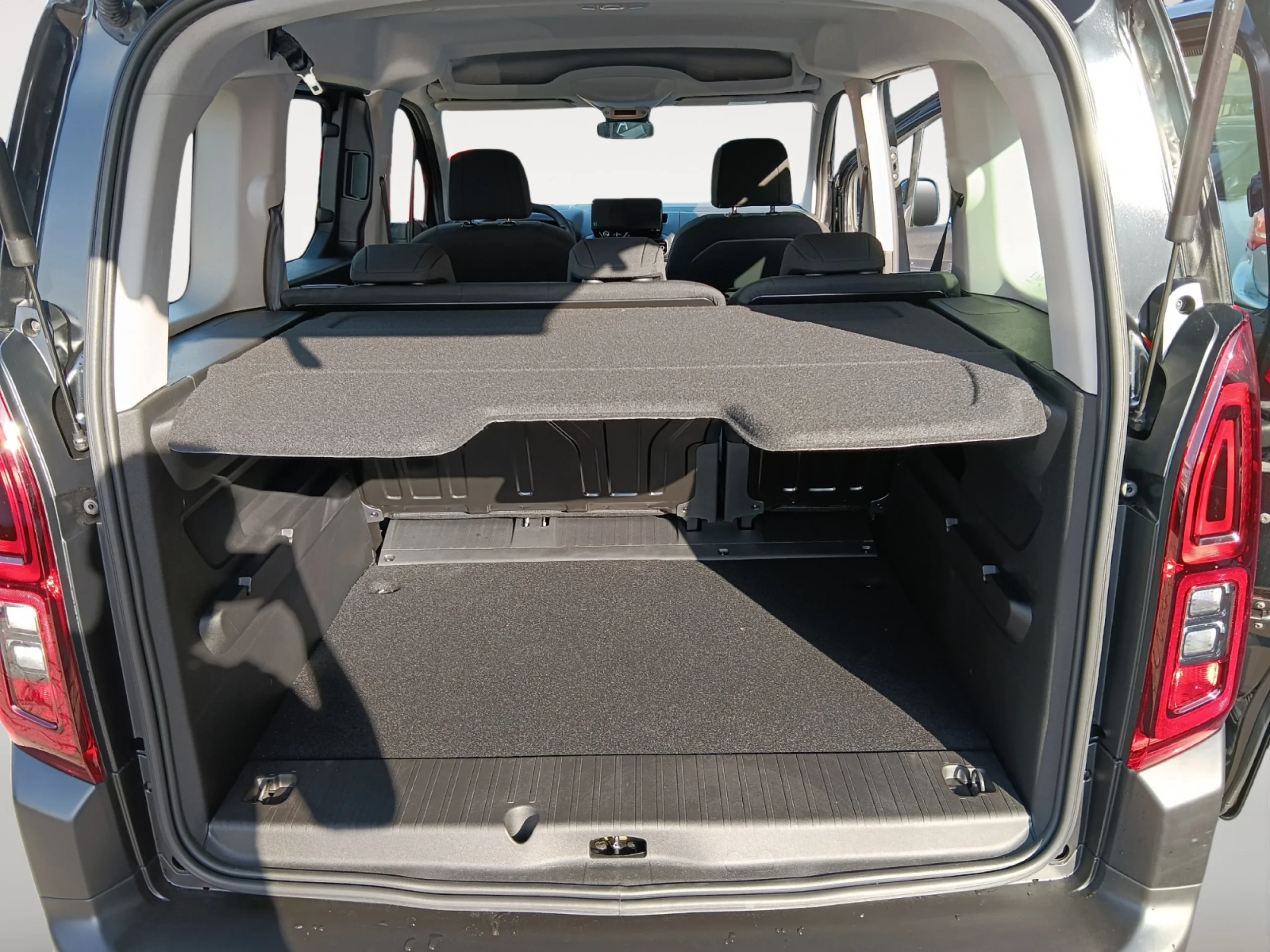 CITROEN BERLINGO COMBI N1 PLUS XL DIÉSEL 100CV MANUAL - Foto 8