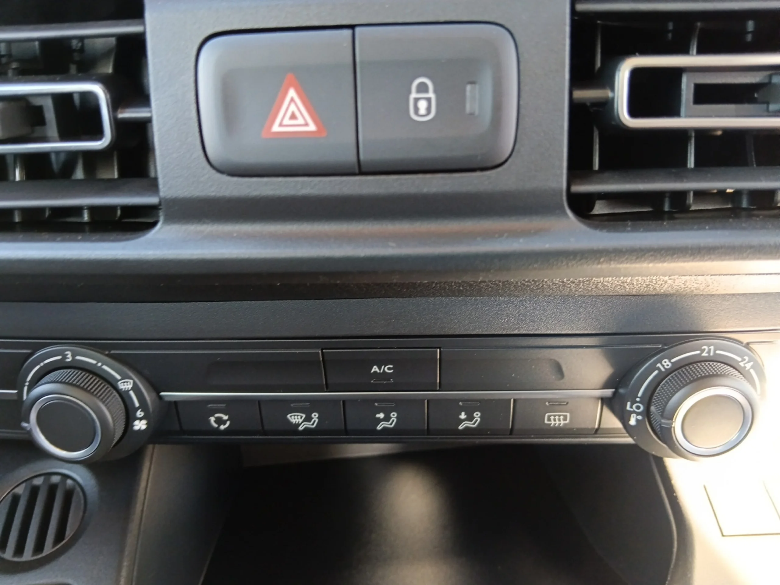CITROEN BERLINGO COMBI N1 PLUS XL DIÉSEL 100CV MANUAL - Foto 13