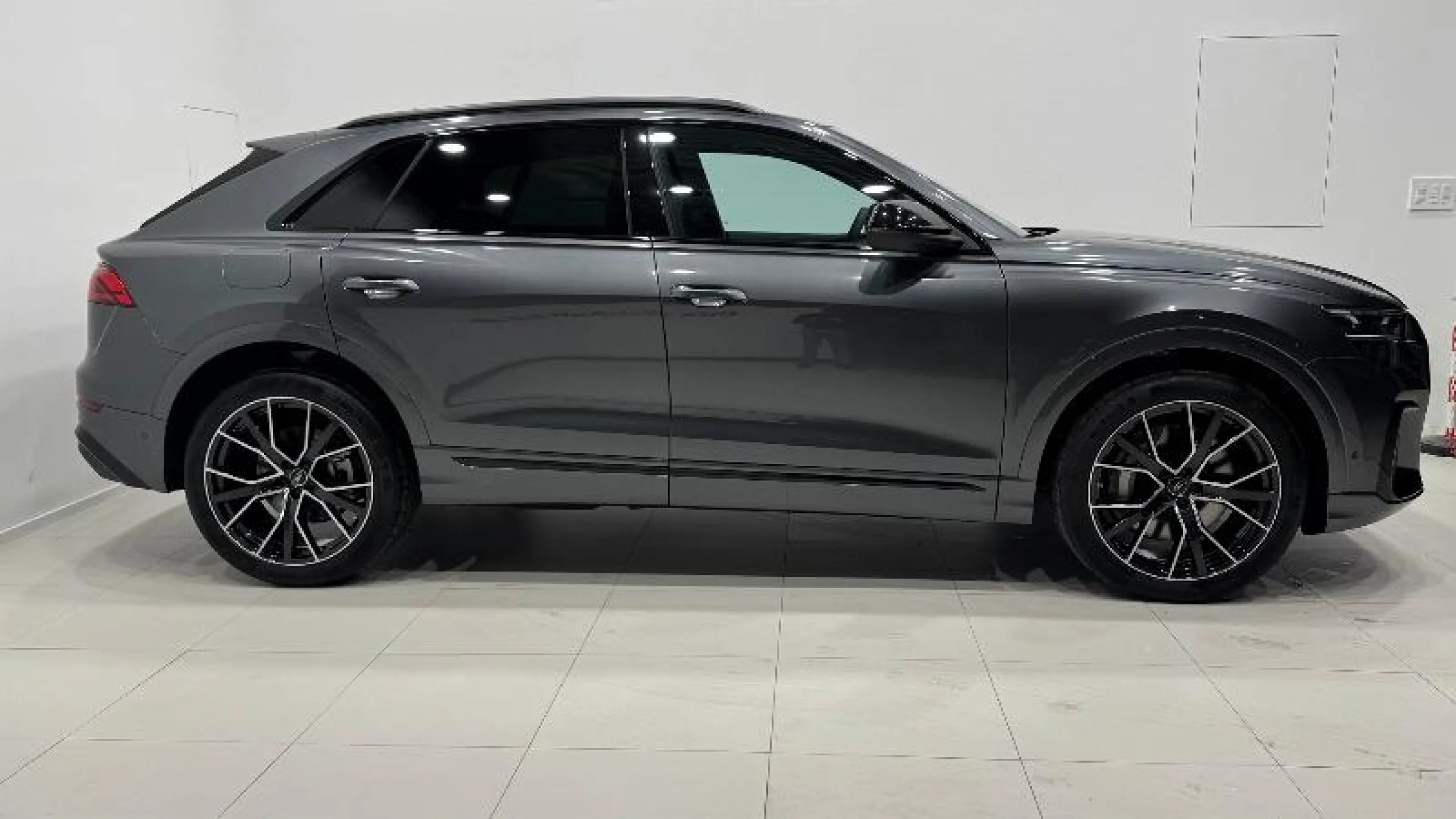 AUDI Q8 BLACK LINE 55 TFSIE 290KW QUATTRO TIPTRO - Foto 3