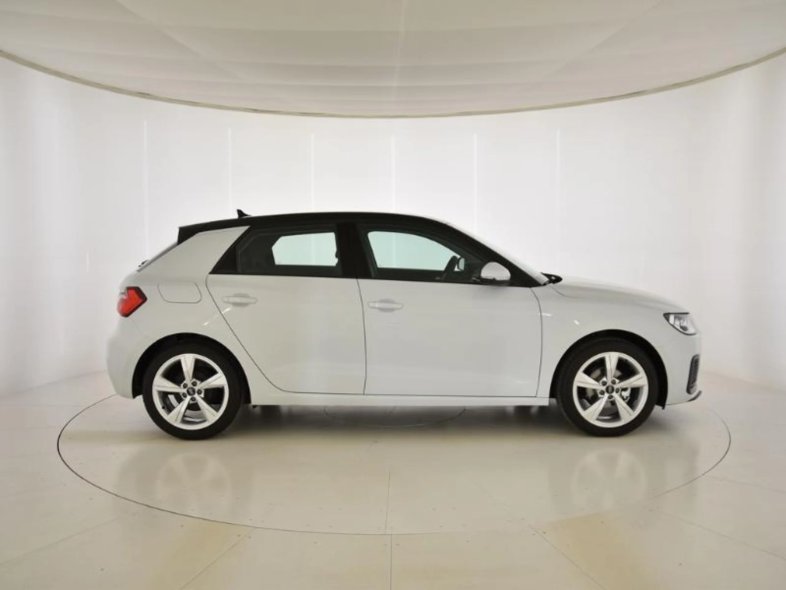 AUDI A1 SPORTBACK ADVANCED 25 TFSI 70KW (95CV) - Foto 3