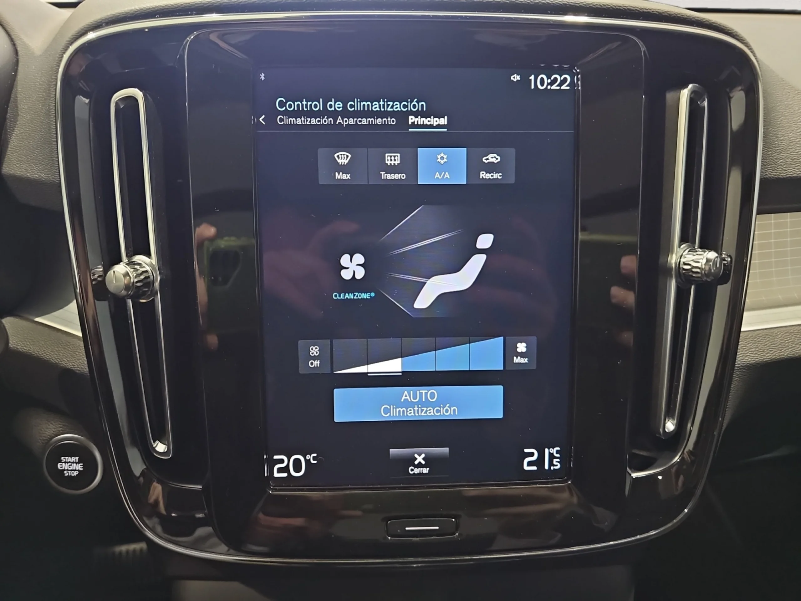 VOLVO XC40 1.5 T3 MOMENTUM PRO AUTO - Foto 14