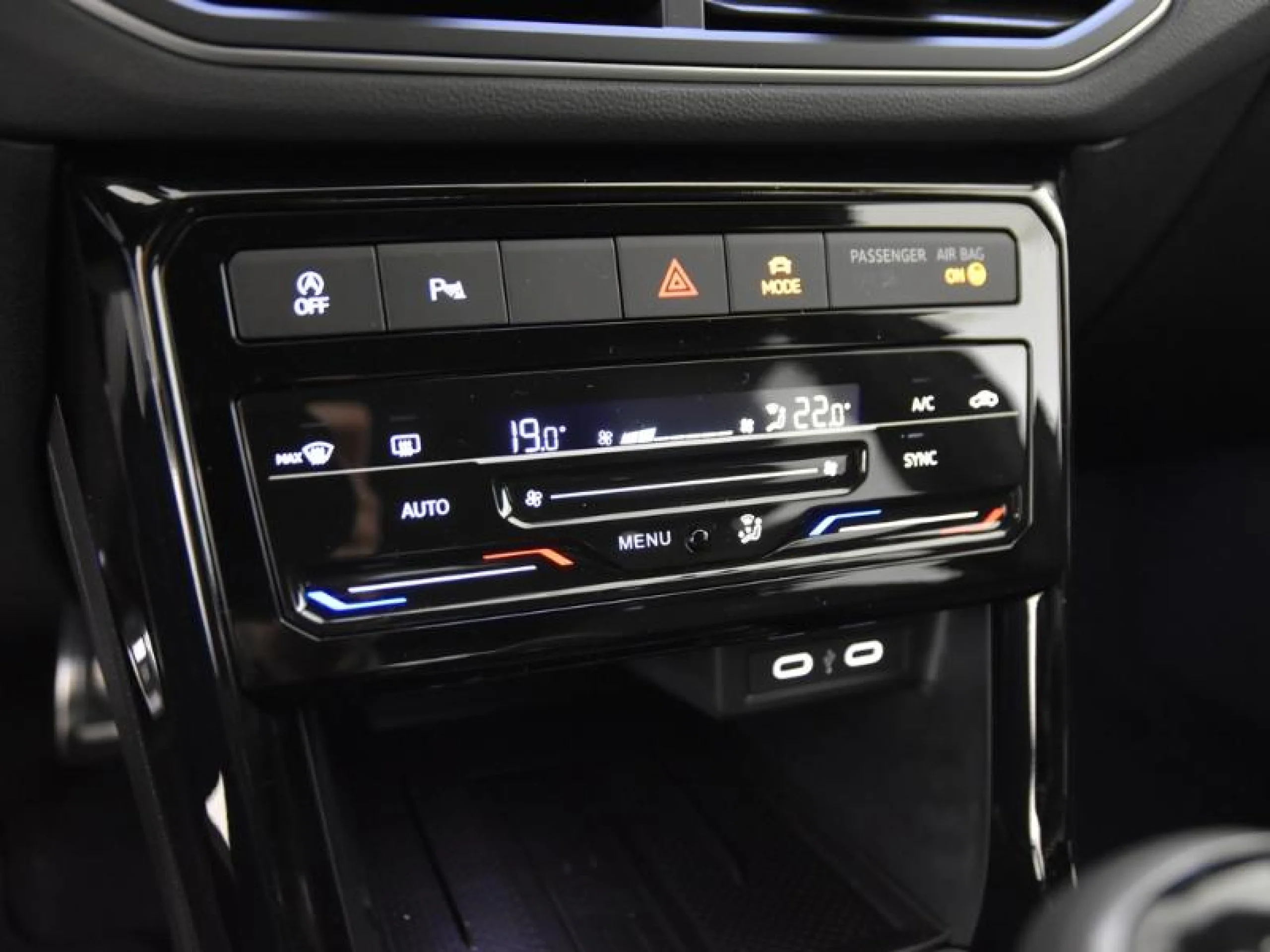 VOLKSWAGEN T CROSS T CROSS R LINE 1.0 TSI 85 KW (115 CV)  6 VEL. - Foto 11