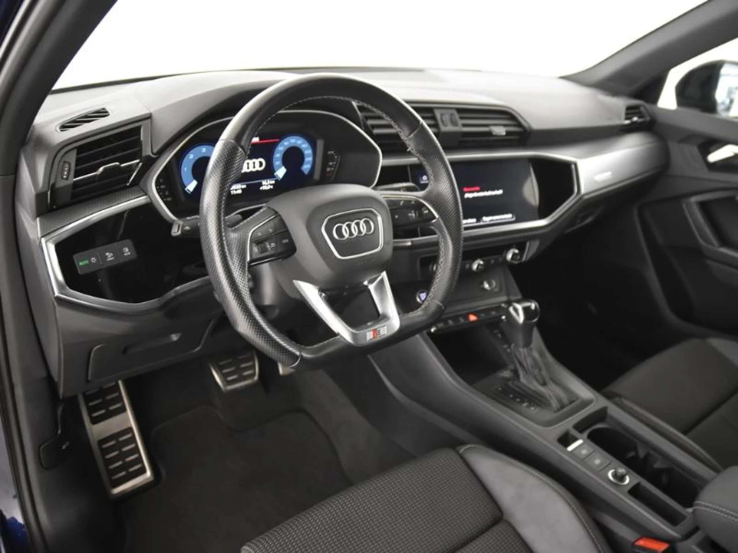 AUDI Q3 BLACK LINE 35 TDI 110KW (150CV) S TRONIC - Foto 9