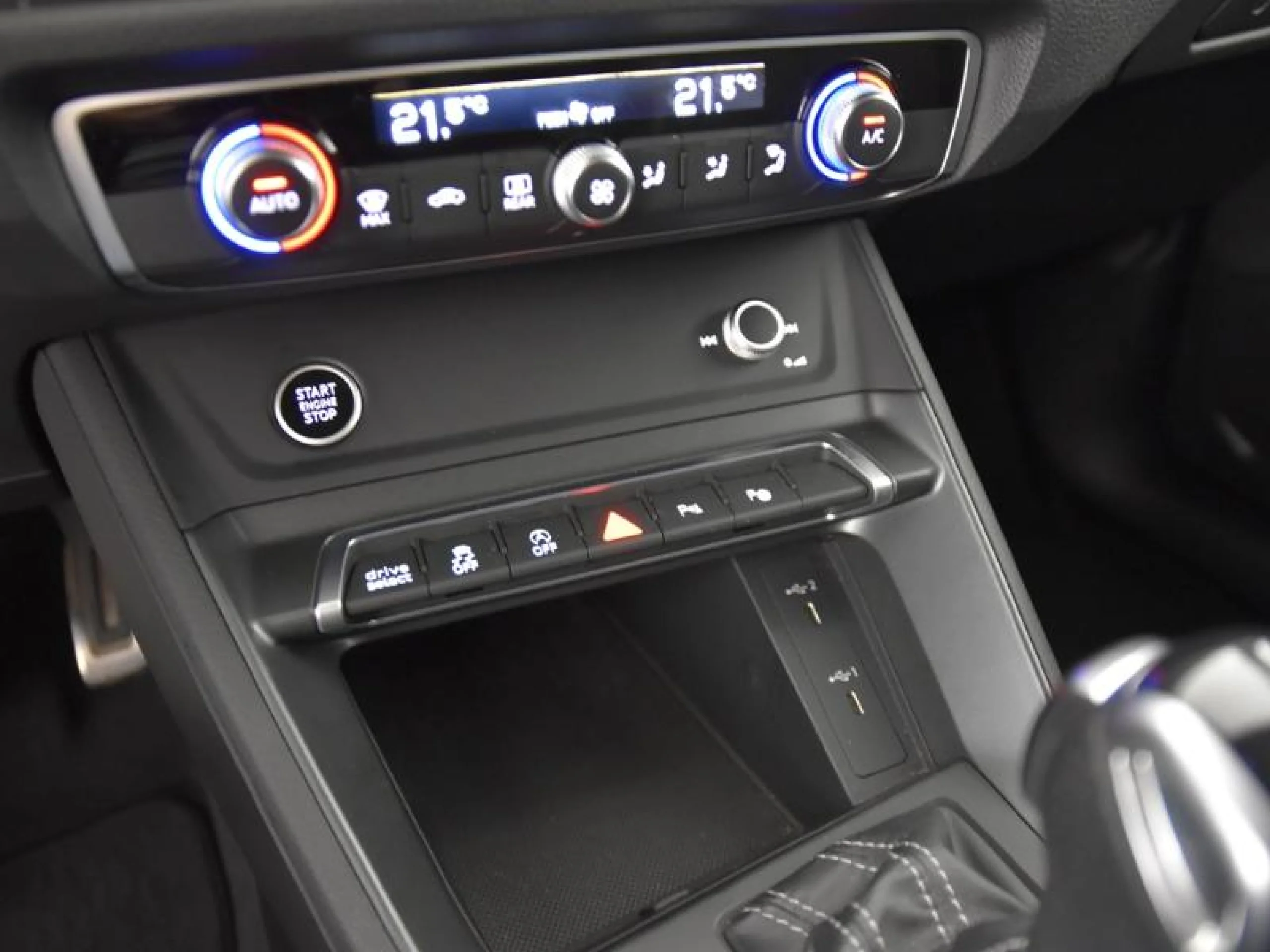 AUDI Q3 BLACK LINE 35 TDI 110KW (150CV) S TRONIC - Foto 11