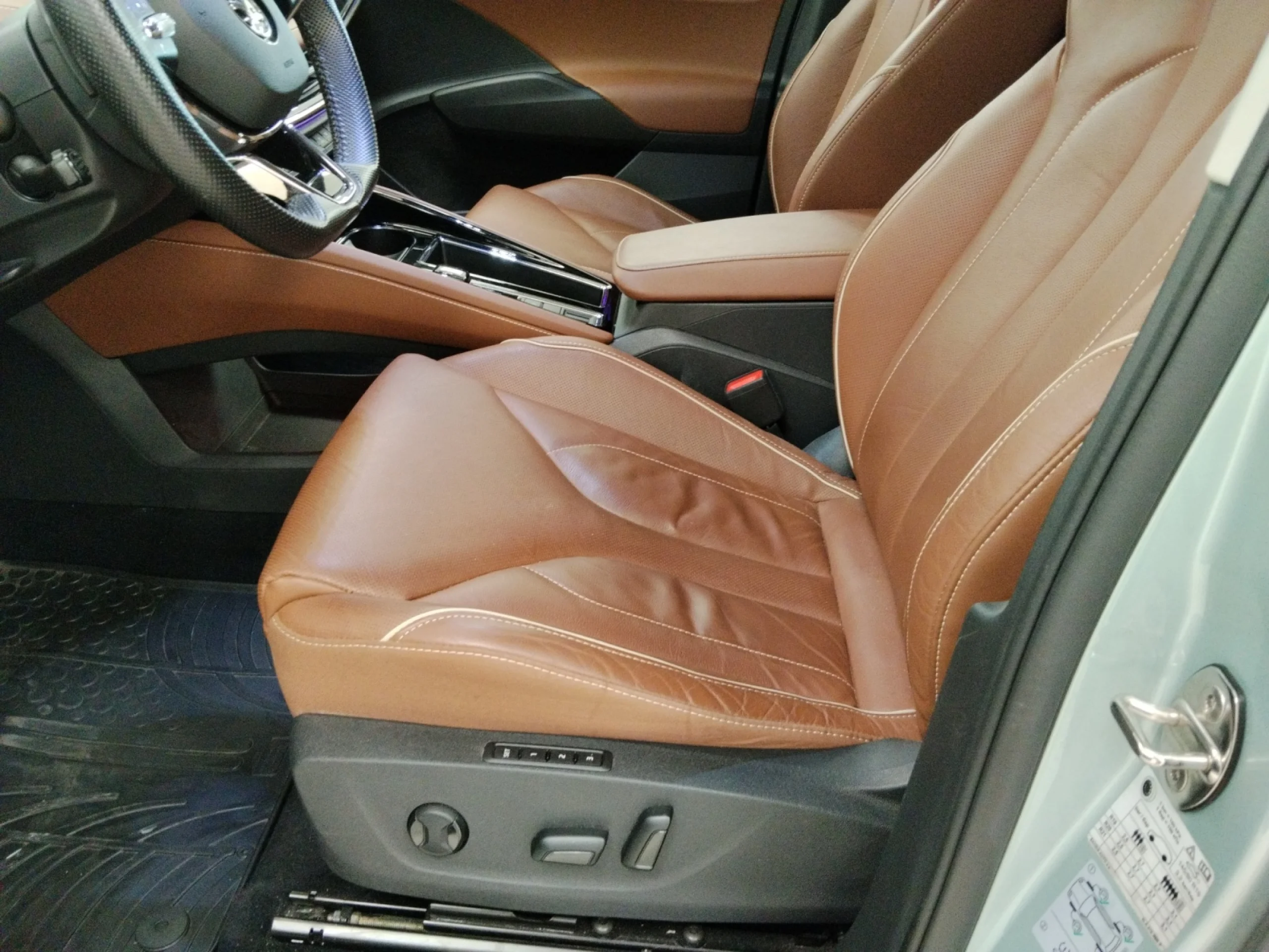 SKODA ENYAQ IV 80 150 KW (204 CV) 82 KWH (77 KWH NET - Foto 12