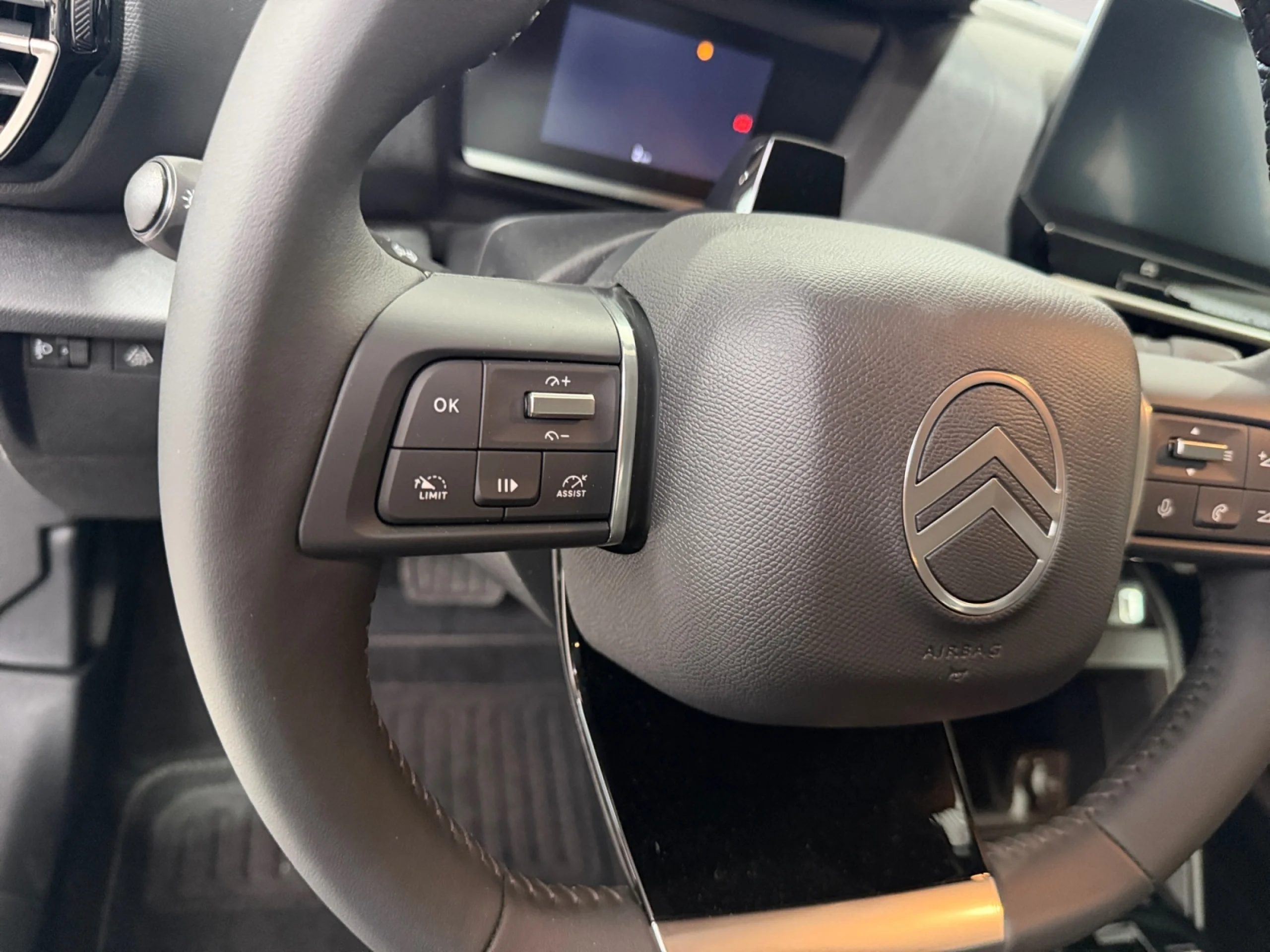 CITROEN C4 NUEVO C4 HYBRID 110 Ë DSC6 PLUS - Foto 11