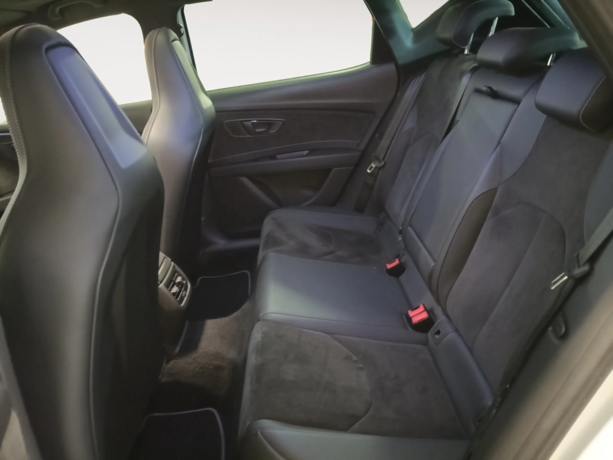 SEAT LEON 2.0 TSI 213KW DSG 7 CUPRA CARBON EDITION - Foto 6